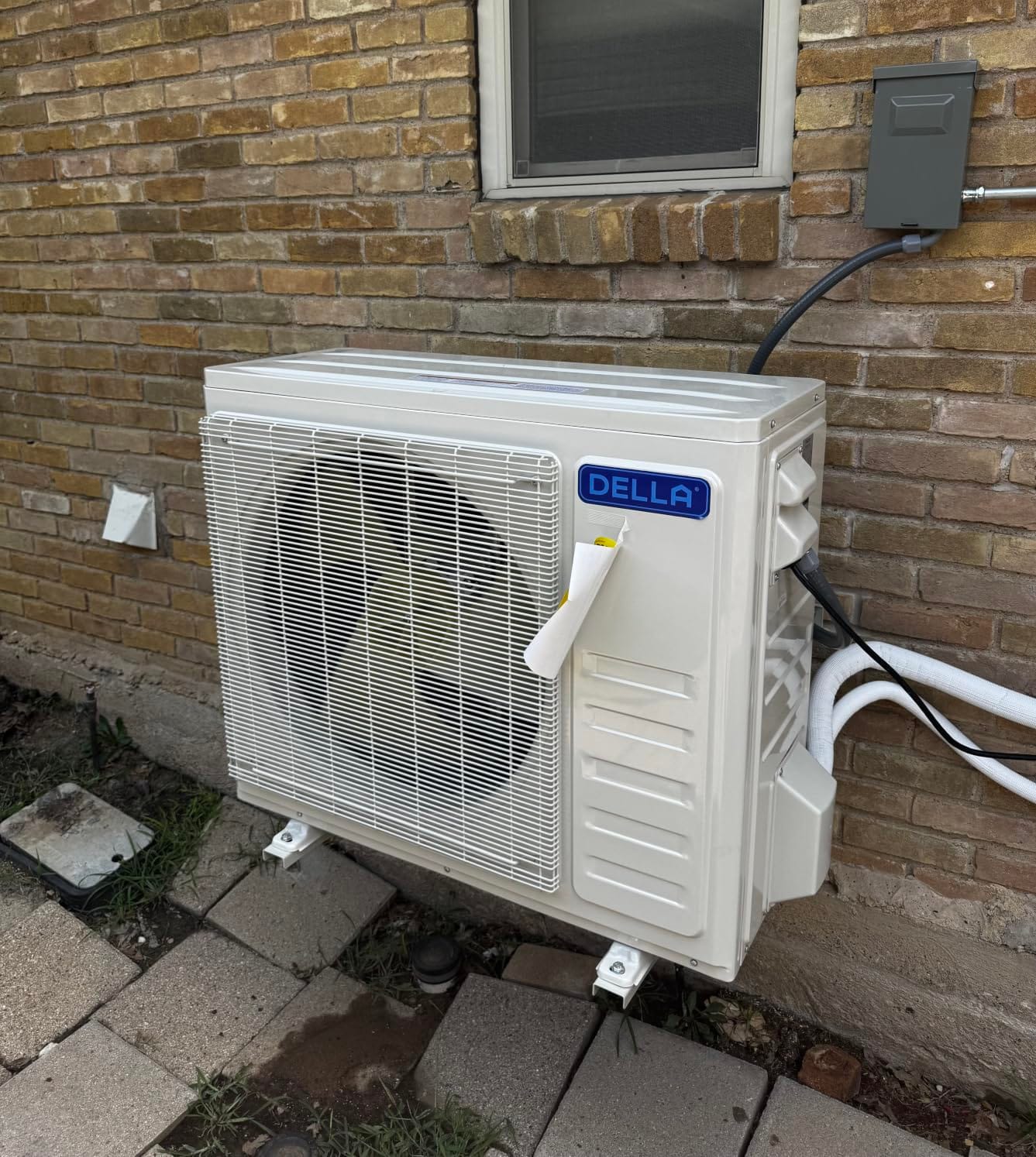 DELLA Vario Series 24000 BTU Mini Split AC, 2 Ton 21 SEER2, Work with Alexa and Wifi, 230V Ductless Inverter System, Cools Up to 1500 Sq.Ft, Pre-Charged Heat Pump and 16.4ft Installation Kits customer photo 2