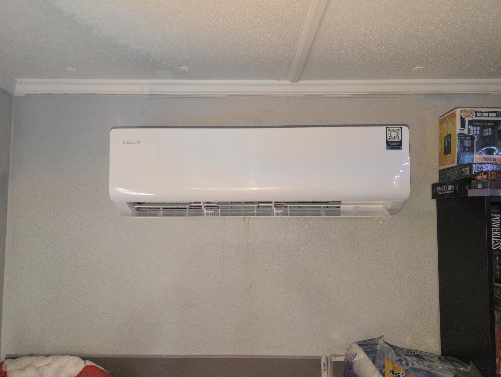 DELLA Vario Series 18000 BTU Wifi Mini Split AC, Work with Alexa 21 SEER2 Cools Up to 1000 Sq.Ft, Energy Efficient 230V Ductless Inverter System with 1.5 Ton Pre-Charged Heat Pump & 16.4ft Kit customer photo 1