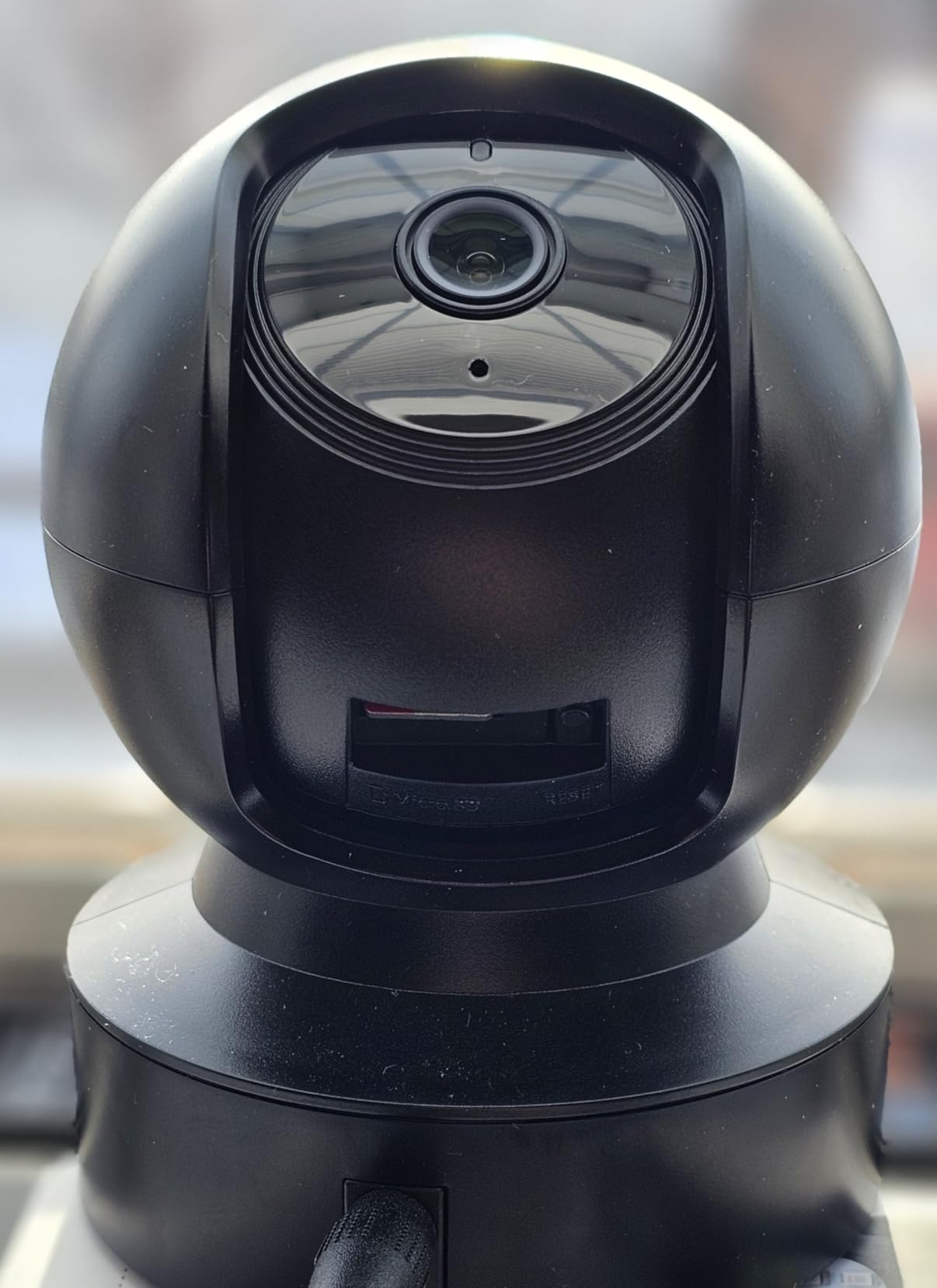 Kasa 1080p Indoor Pan/Tilt Wired Security Camera, Baby & Pet Monitor, EC71 | Motion Detection & Tracking, 2-Way Audio, Night Vision, Subscription-Free Local Storage or Optional Cloud customer photo 1