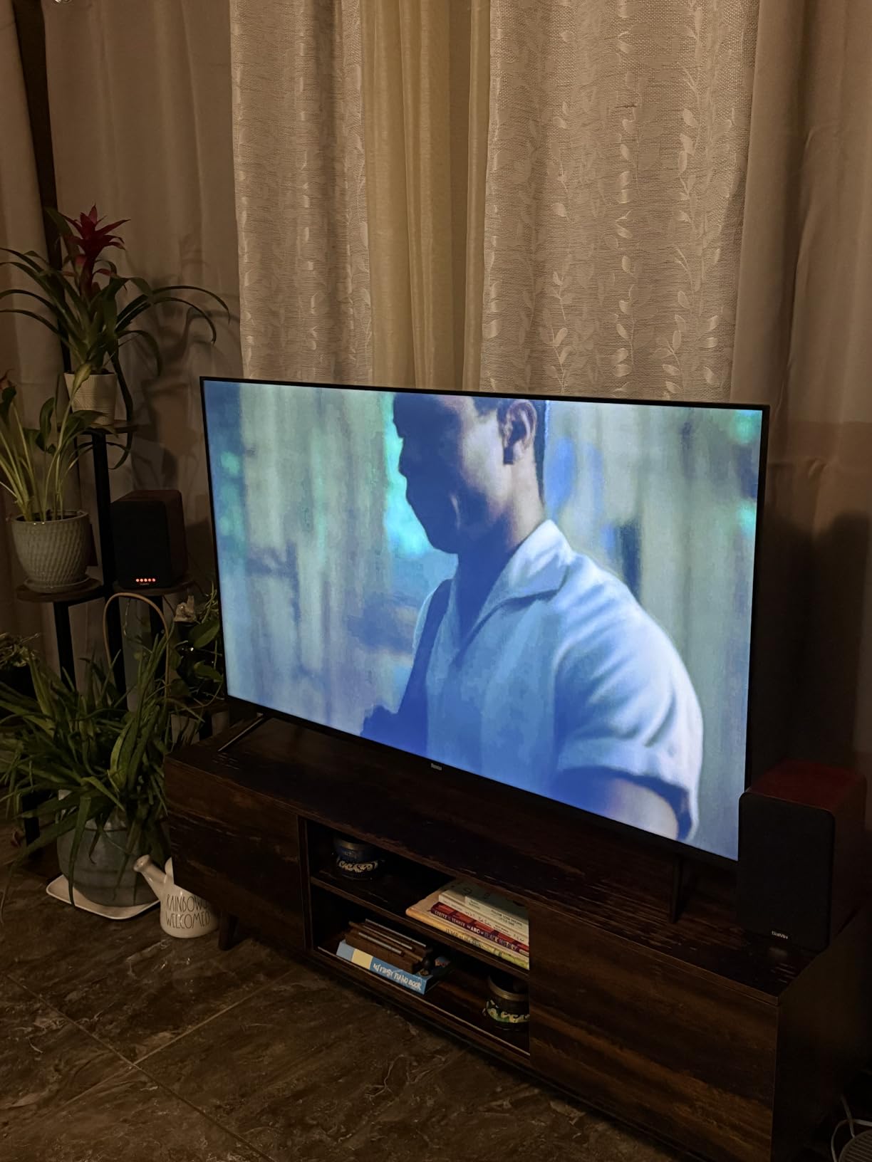 Saiyin Powered Bluetooth Bookshelf Speakers customer photo 1
