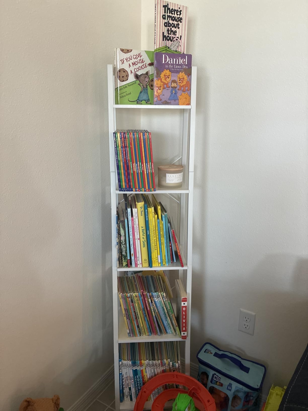 Hzuaneri Ladder Shelf, Bookshelf, Freestanding Corner Storage Shelf customer photo 2