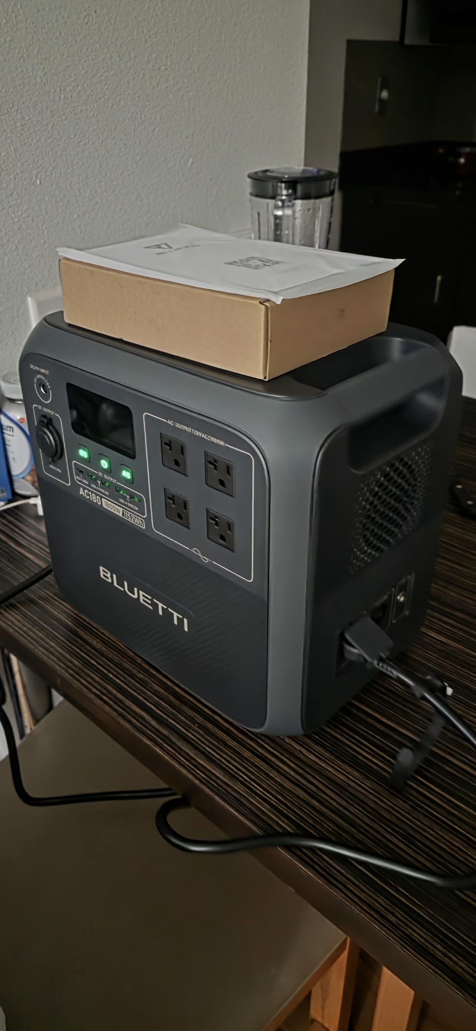 BLUETTI AC180 Portable Power Station, 1152Wh, 1800W LiFePO4 Solar Generator, 4 1800W (2700W Peak) AC Outlets, 0-80% in 45Min, Fast Charge LFP Power for Camping, Off-grid, Power Outage customer photo 1