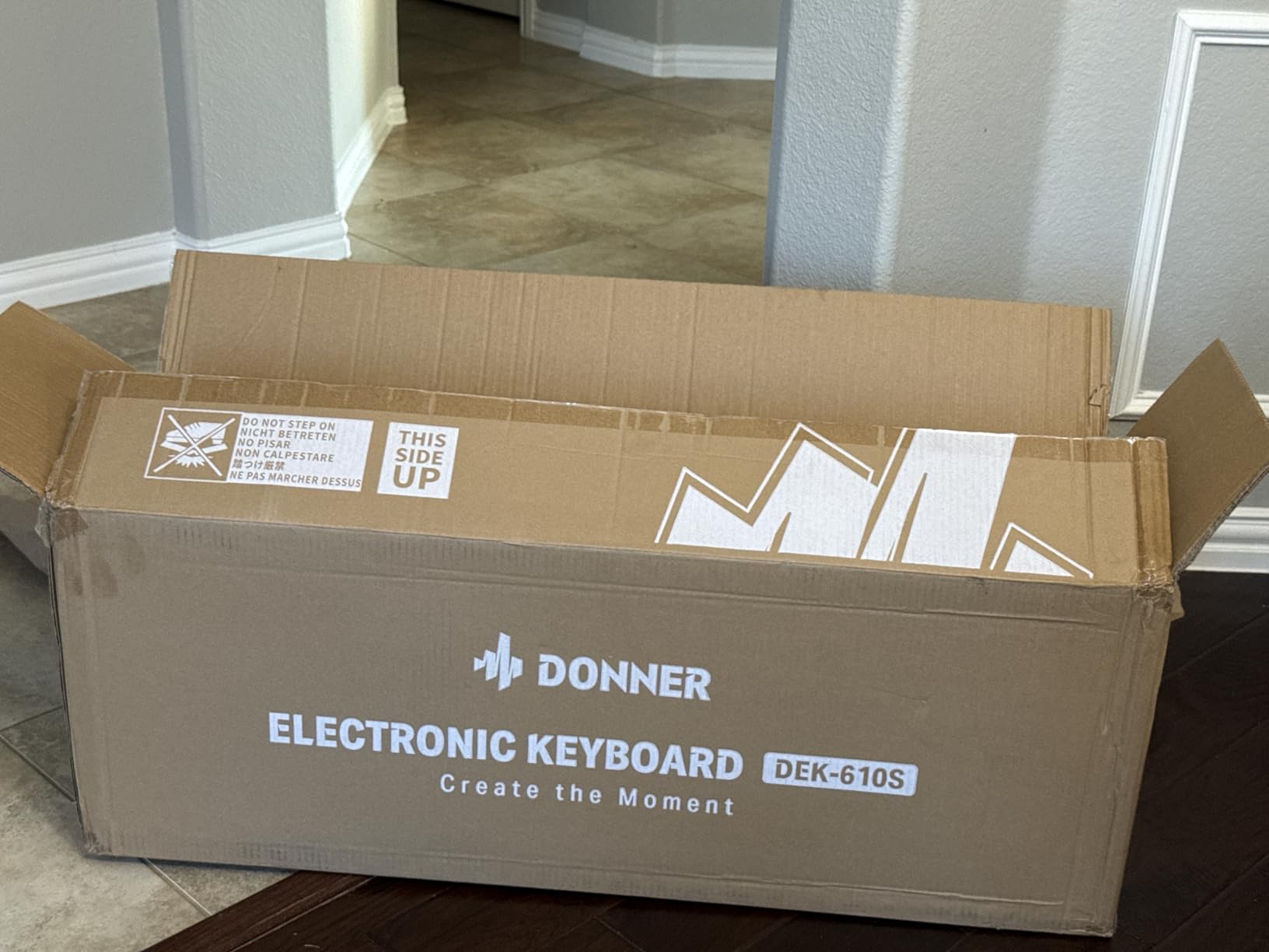 Donner 61 Key Keyboard Piano, Electric Piano Keyboard Kit with 249 Voices, 249 Rhythms - Includes Piano Stand, Stool, Microphone, Gift for Beginners, Black (DEK-610S) customer photo 1