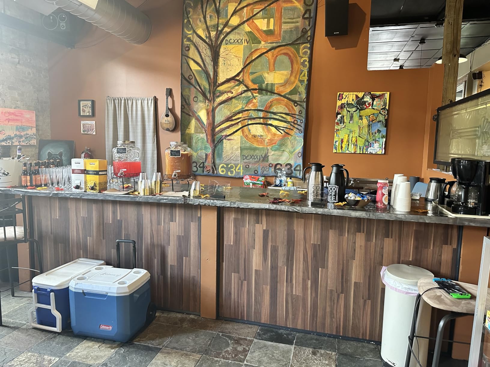 2 Gallon Glass Beverage Dispenser with Stand and Lid, 18/8 Stainless Steel Spigot customer photo 1