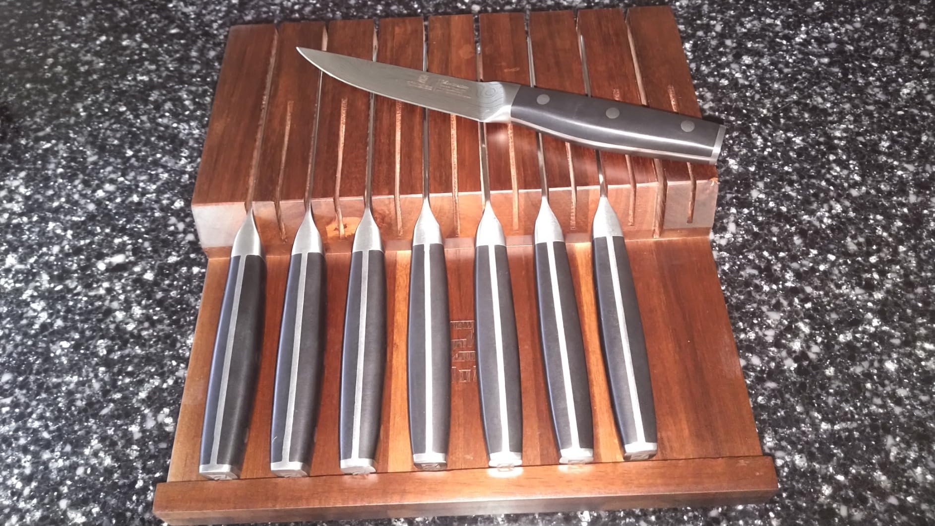 Piklohas Steak Knives Set of 8 with Drawer Organizer Built-in Sharpener, 4.6 Inch Non Serrated Dinner Knife, Forged German Steel Damascus Pattern Straight Edge Meat Knife with Full Tang Handle customer photo 1