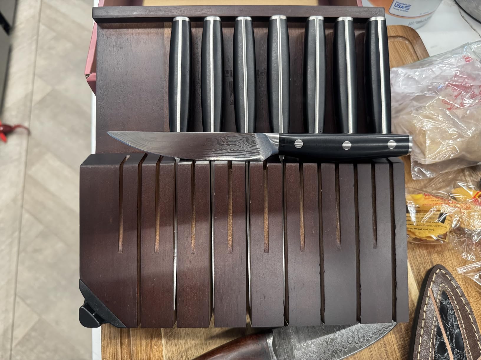 Piklohas Steak Knives Set of 8 with Drawer Organizer Built-in Sharpener, 4.6 Inch Non Serrated Dinner Knife, Forged German Steel Damascus Pattern Straight Edge Meat Knife with Full Tang Handle customer photo 2