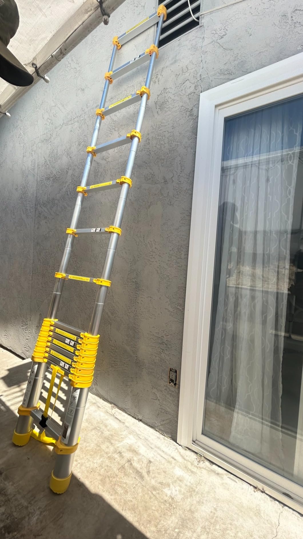 BOWEITI Aluminum Telescoping Ladder, 15.5FT Collapsible, 330 lbs Load, Silver customer photo 1