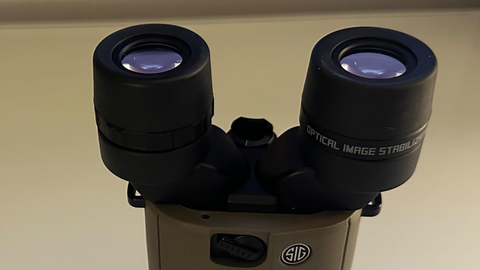SIG SAUER Zulu6 FDE HDX OIS 16X42mm Roof Prism Binocular customer photo 1