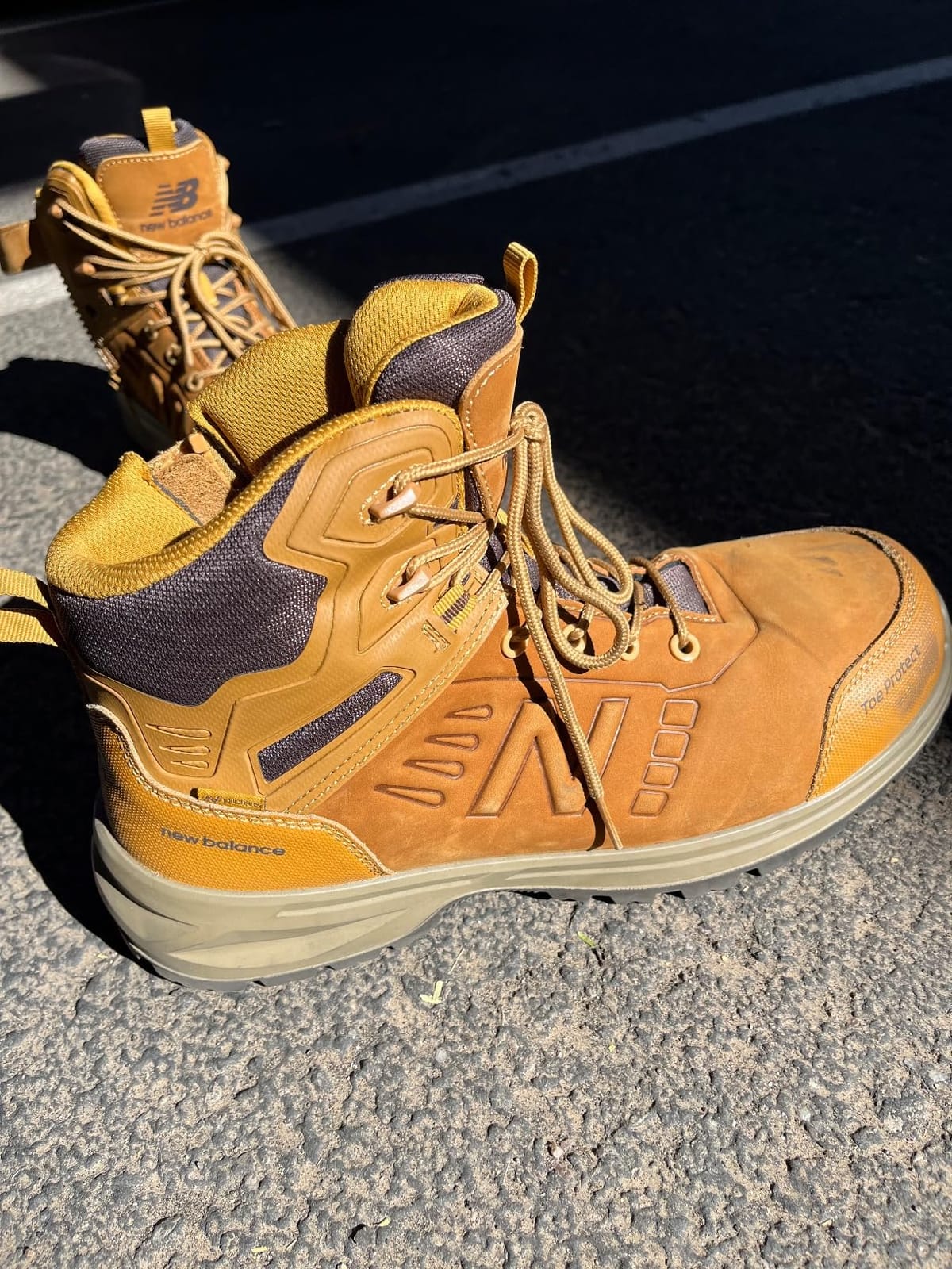 New Balance Men's Work & Safety Calibre Comp Toe EH PR SR customer photo 1