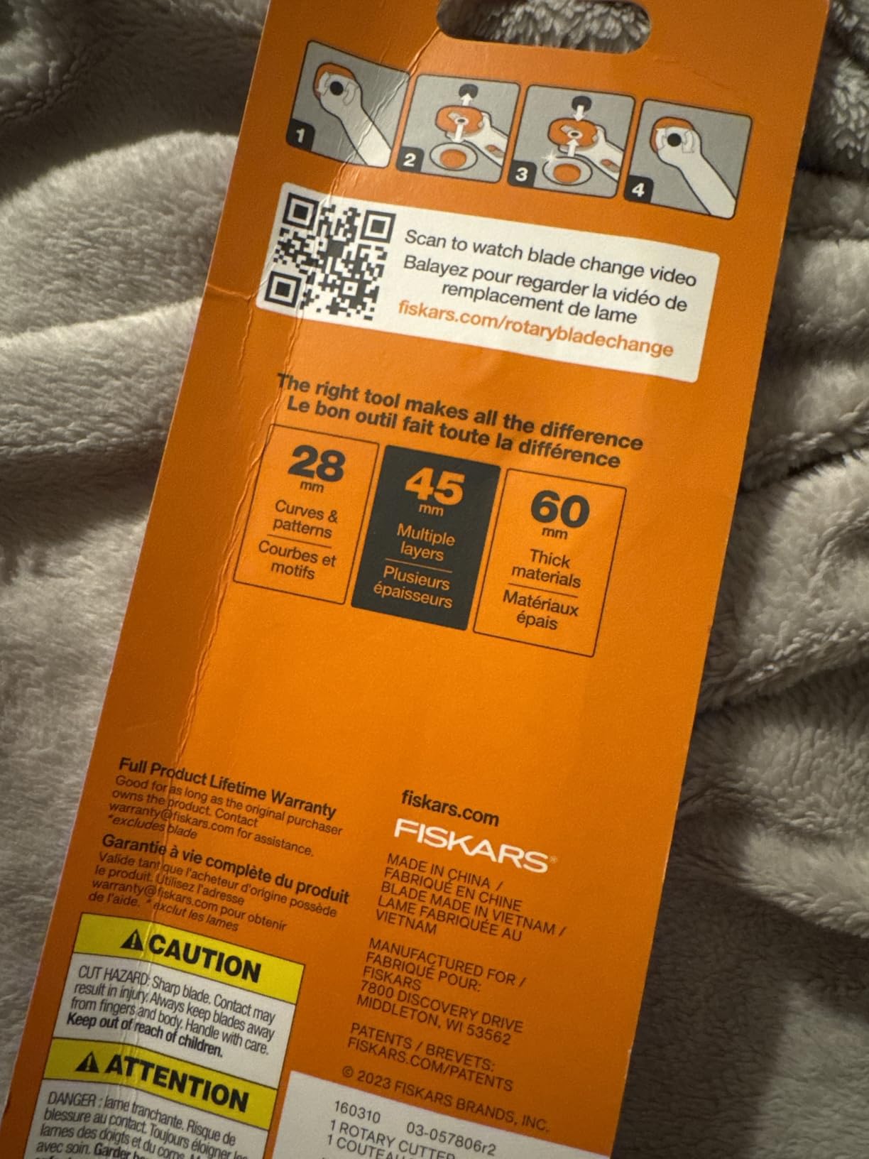 Fiskars 45mm Stick Rotary Cutter for Fabric, Arts and Crafts & Sewing customer photo 1