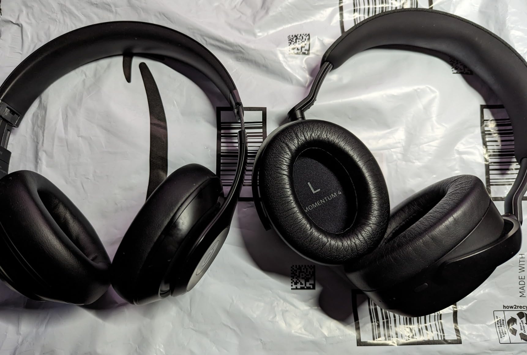 Beats Studio Pro Premium Wireless Over-Ear Headphones - Black customer photo 2