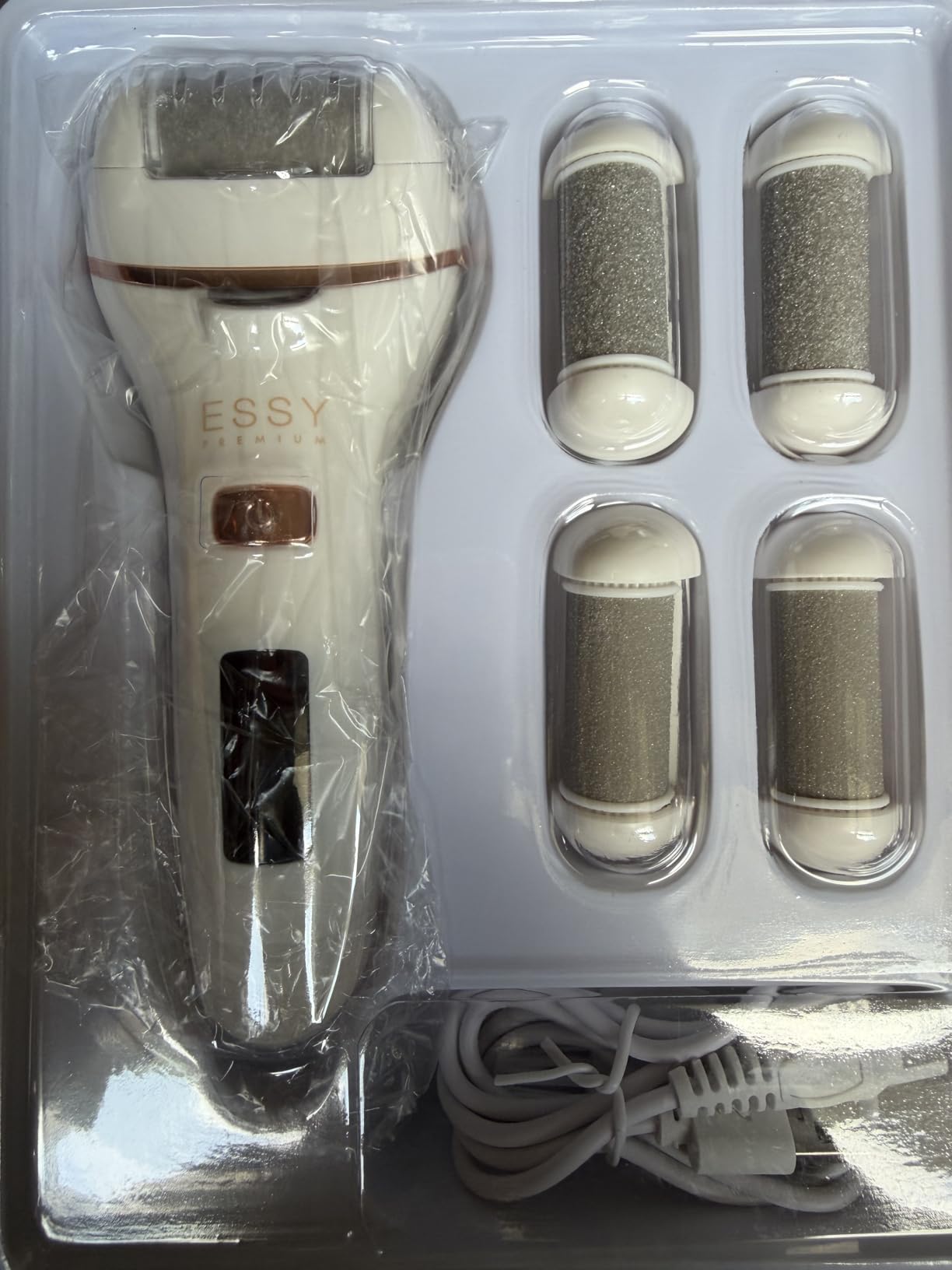 Essy Electric Foot File Rechargeable with 5 Replacement Rollers (White) customer photo 1