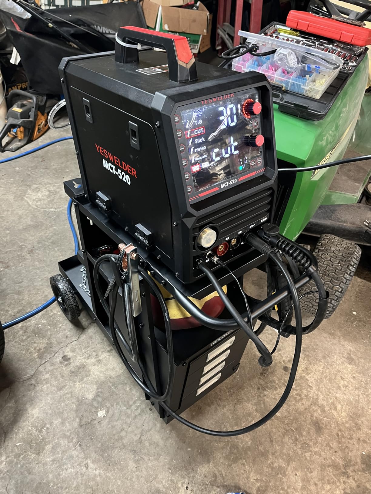 YESWELDER 2-Tier Welding Cart with 4 Drawers and Dual Cylinder Slots customer photo 2