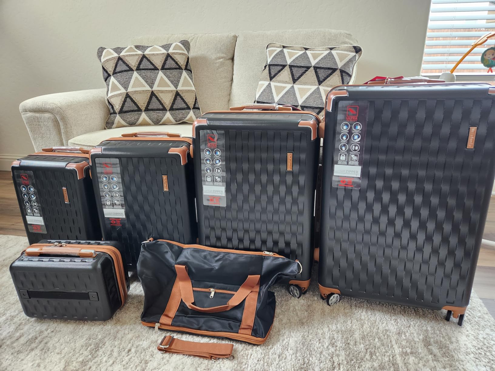 Melalenia Luggage Sets 7 Piece Suitcase Set, Hard Shell Carry on Luggage Travel Suitcases with Spinner Wheels and TSA Lock, Lightweight Luggage Set for Women, Black Brown customer photo 2