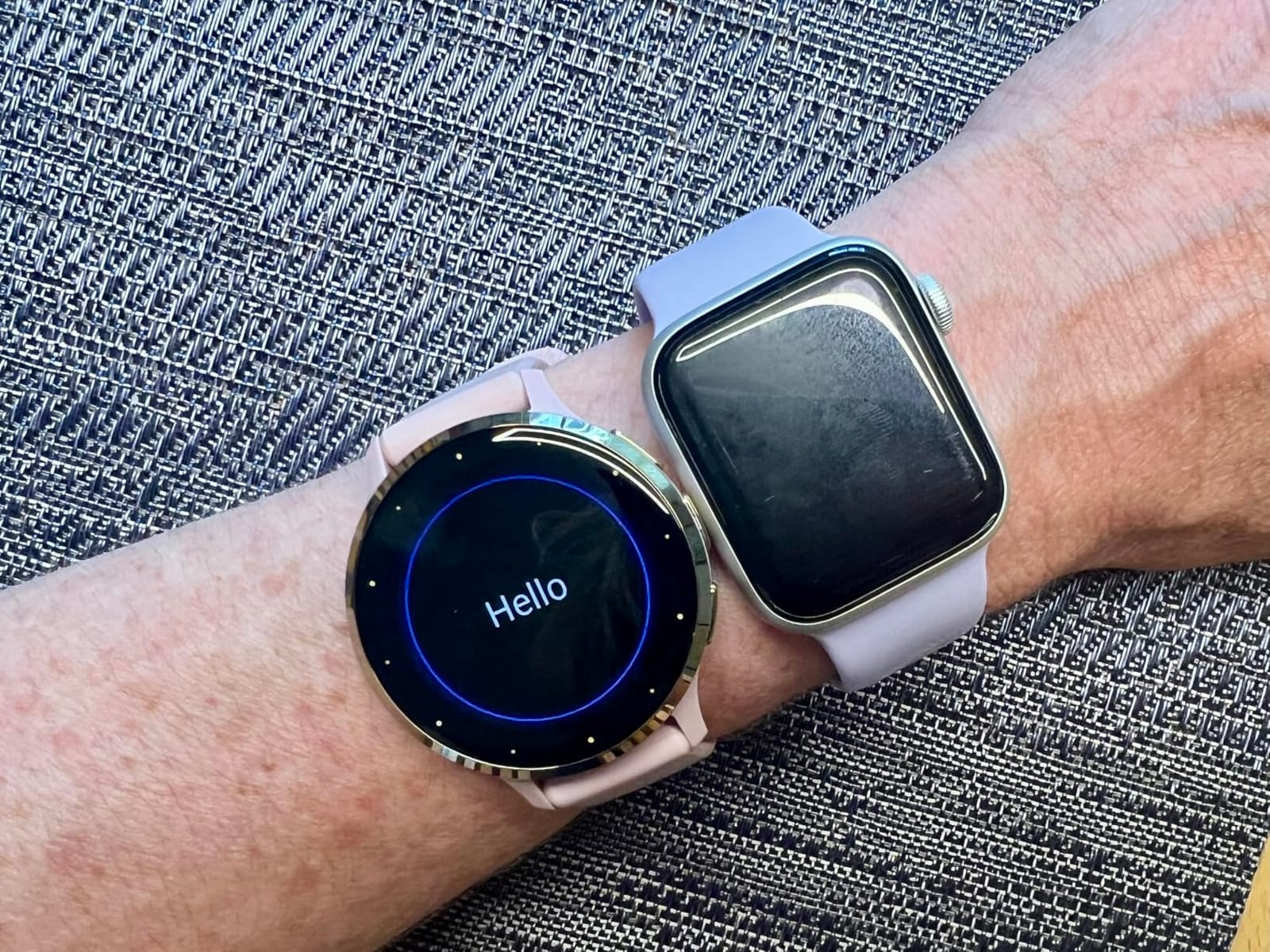 Garmin Venu® 3S, Premium Fitness Smartwatch, 41mm, French Gray customer photo 1