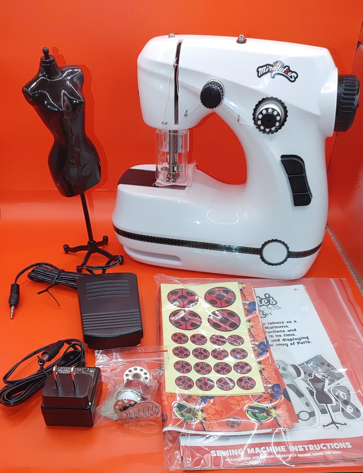 Miraculous Ladybug - Marinette's Mini Sewing Machine For Beginners And Kids, Dual Speed Portable Machine with Miraculous Fabric, Black Mannequin, Superhero Mask Cutouts, And Foot Pedal (Wyncor) customer photo 2