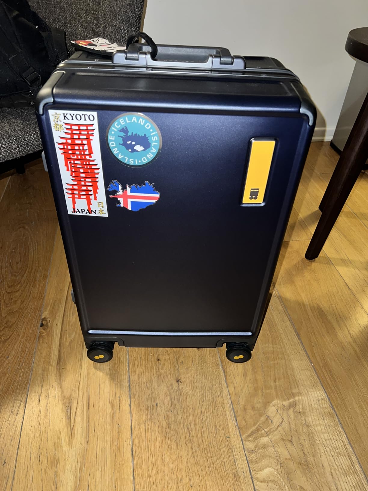 Zipperless Carry On Luggage Airline Approved Suitcase 20 Inch Black customer photo 2
