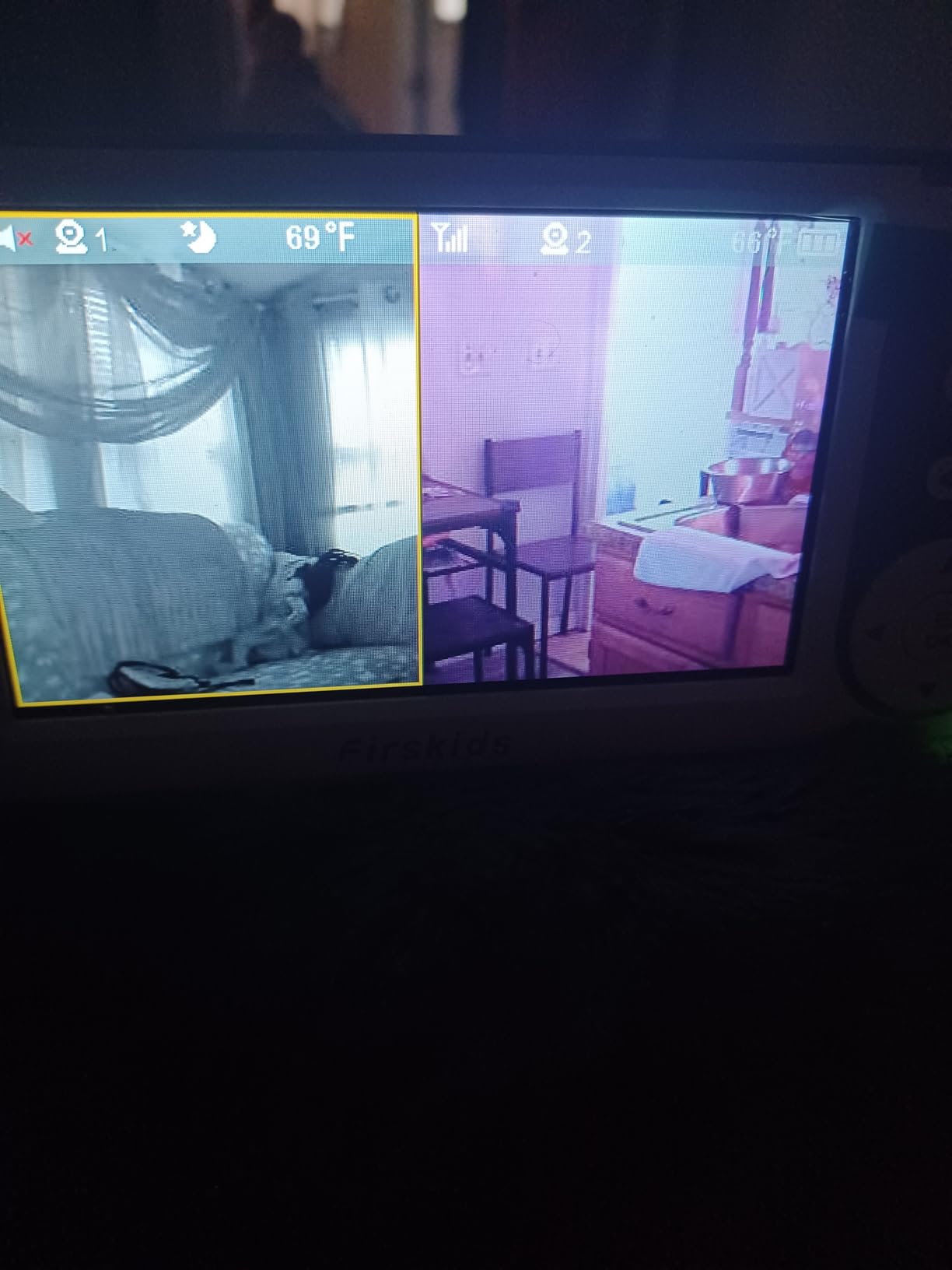 Split-Screen Baby Monitor with 2 Cameras No WiFi, 30H Battery, Pan-Tilt-Zoom, Monitor para bebés with Night Vision, 2-Way Audio, Room Temp Sensor, Lullaby, Plug & Play - Ideal for Travel customer photo 1