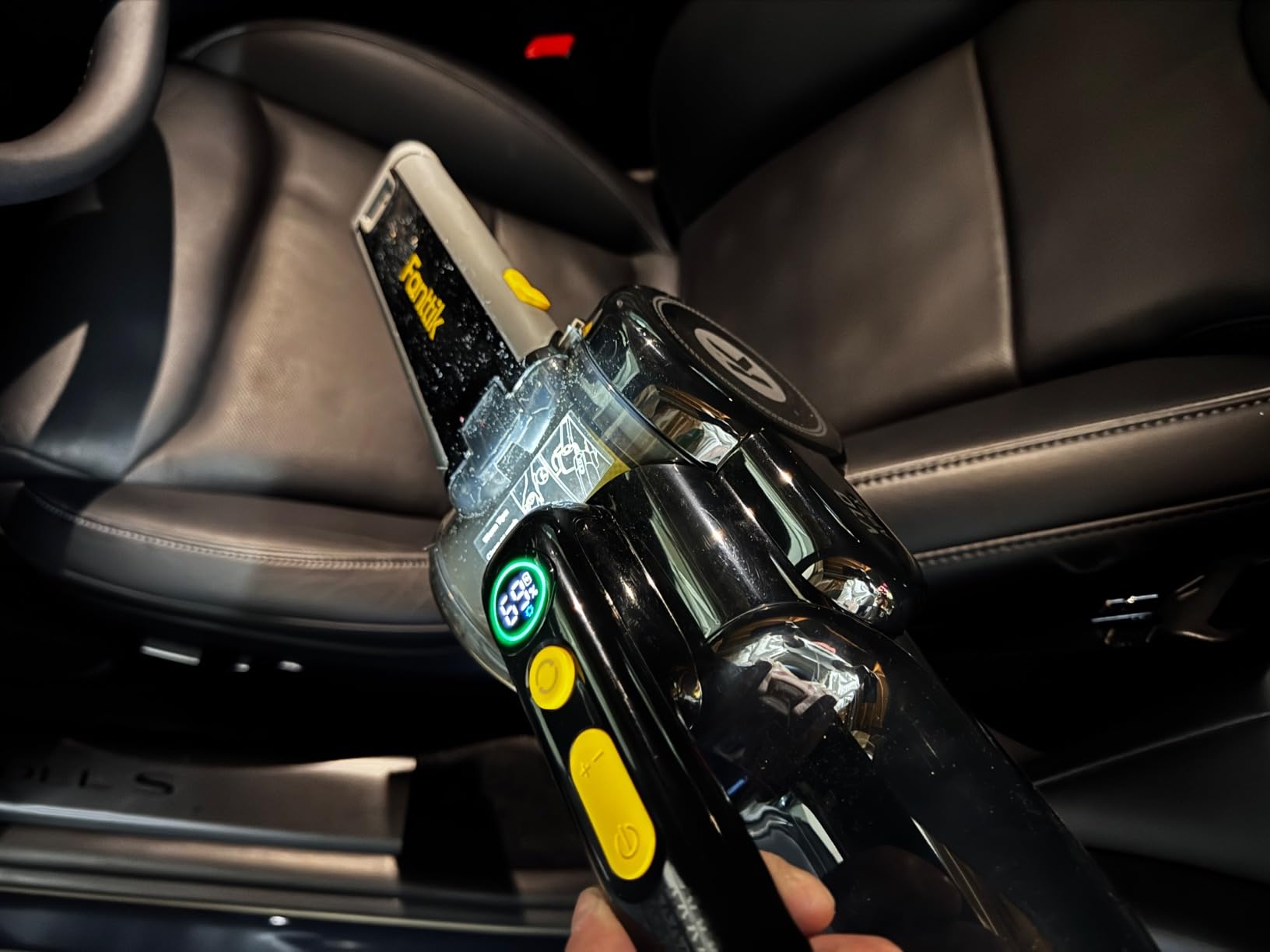 Fanttik Fold V10 APEX Pivot Cordless Car Vacuum, 17000Pa Handheld Vacuum Suction Power, Smart LED Display, Portable for Car Home Pet (Deluxe with Flexible Hose&Pet Brush) customer photo 1