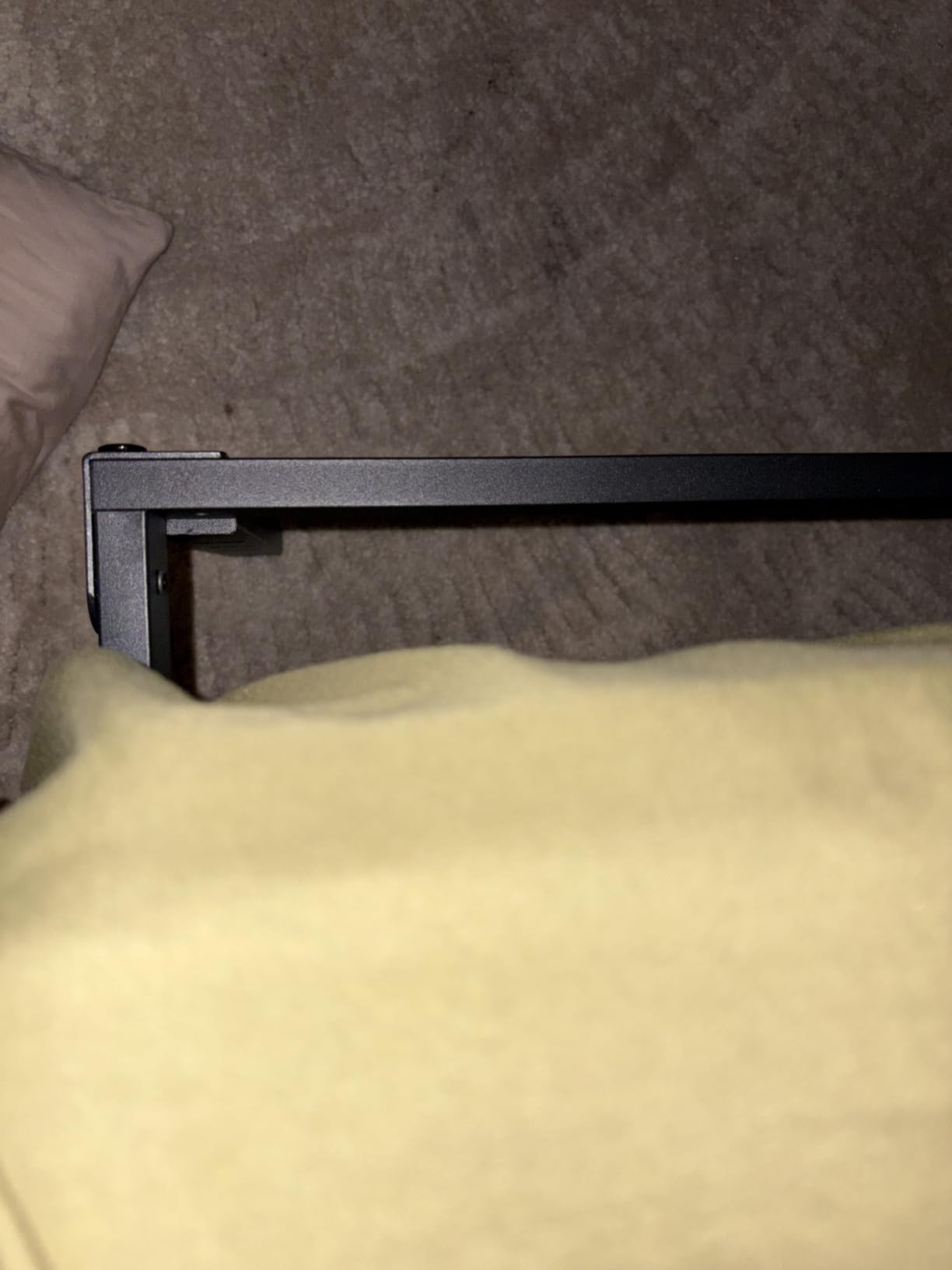 HLIPHA Metal Platform Bed Frame 18 Inch Tall, No Box Spring Needed, Queen Size Bed with Heavy Duty Strong Support Slats, Easy to Assemble, Black customer photo 1