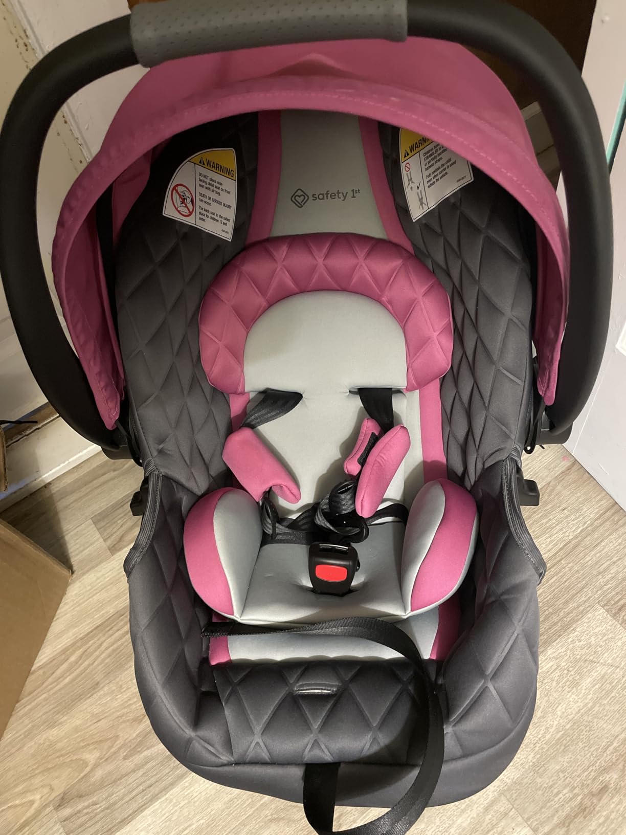 Safety 1st onBoard™ Insta-Latch™ DLX Infant Car Seat with Base, Baby Car Seat for 4-30 lbs., Rear Facing Car Seat, Beach Rose customer photo 2