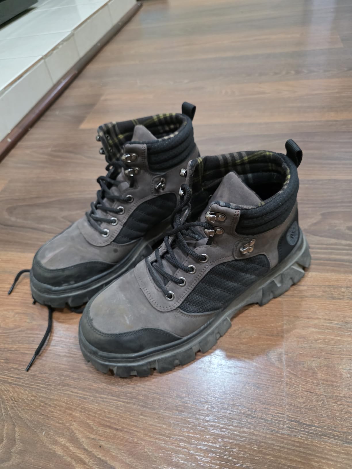 KELODON Waterproof Steel Toe Boots For Men-6 Inch Comfortable Mens Safety Work Boots Indestructible Steel Toe Shoes Lightweight Non Slip Puncture Resistant Industrial Construction Boot customer photo 2