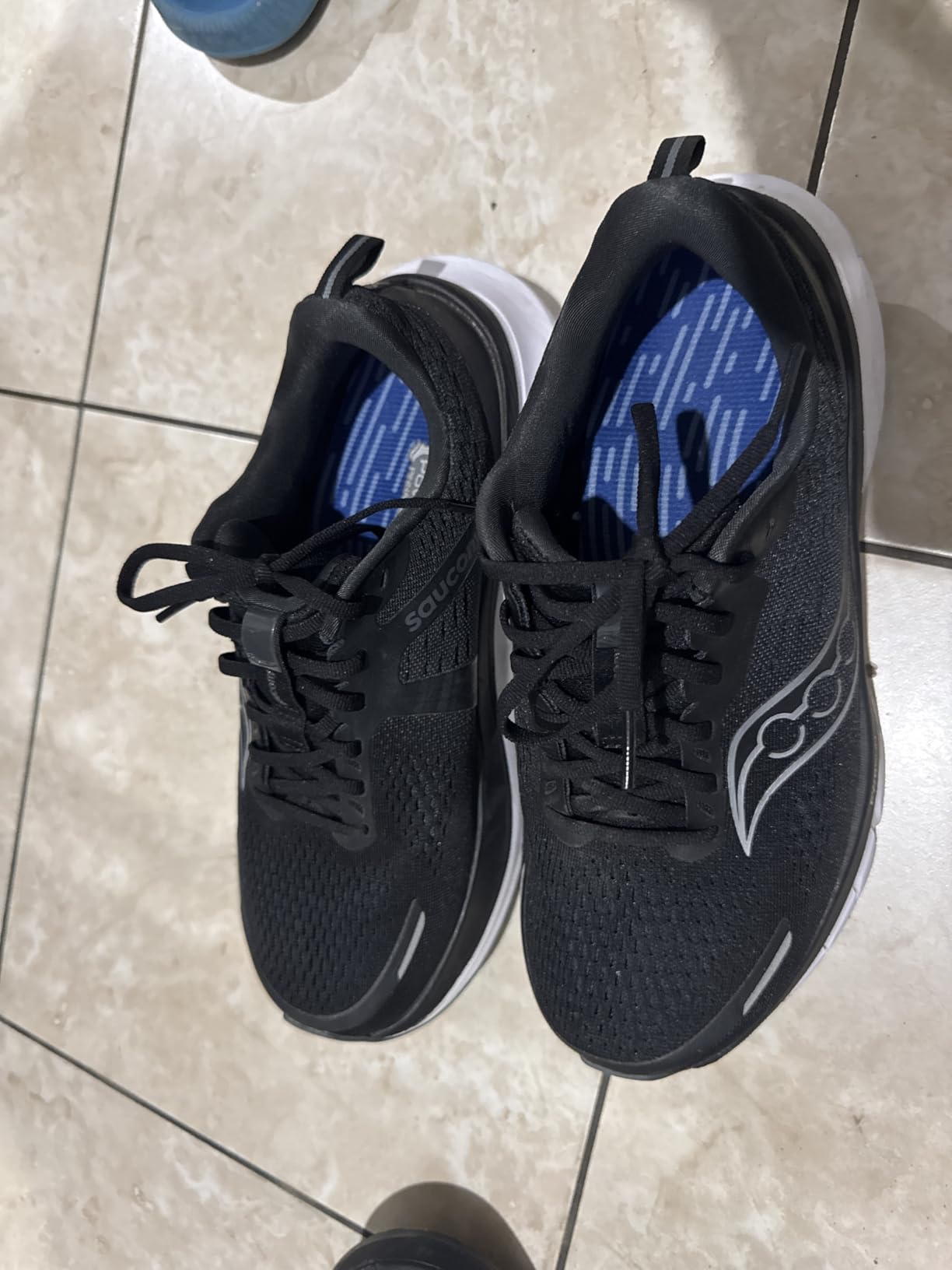 Saucony Men's Guide 18 Sneaker customer photo 1
