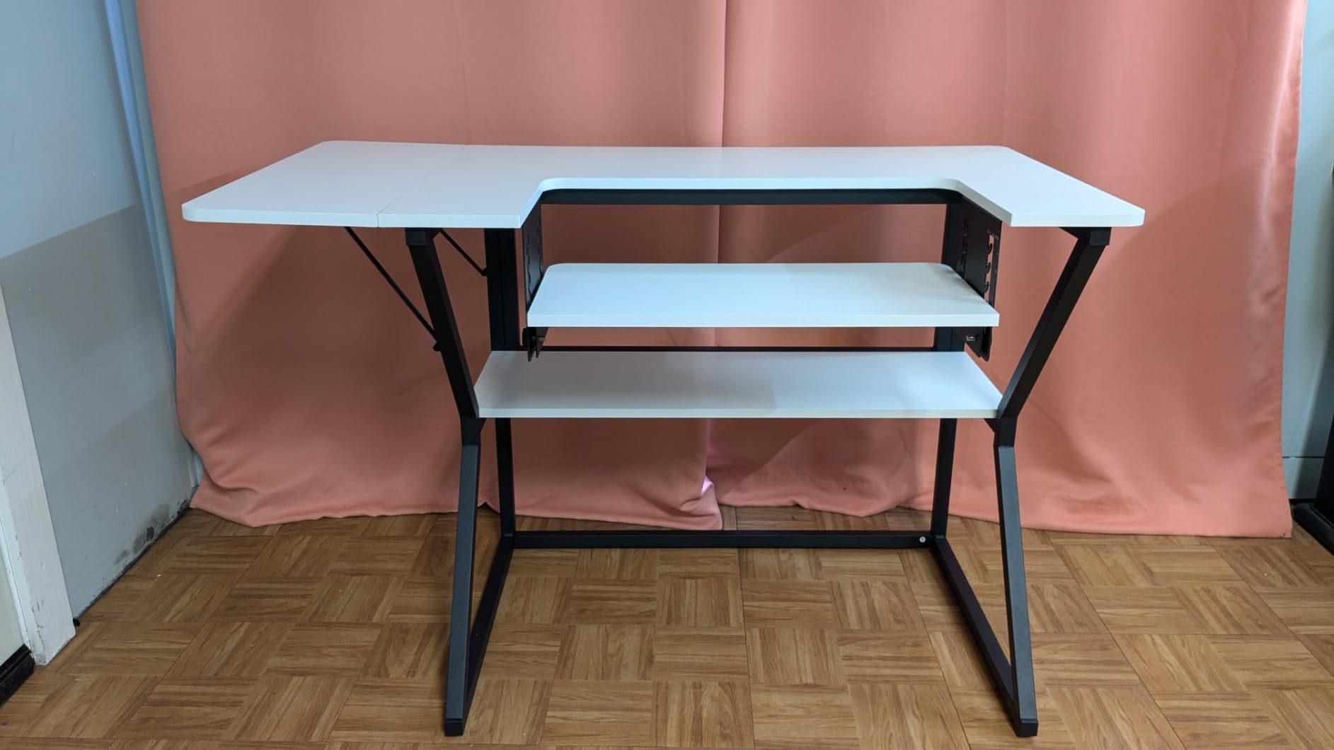 Sewing Table, Large Sewing Machine Table with Adjustable Platform and Storage Shelf - White customer photo 2