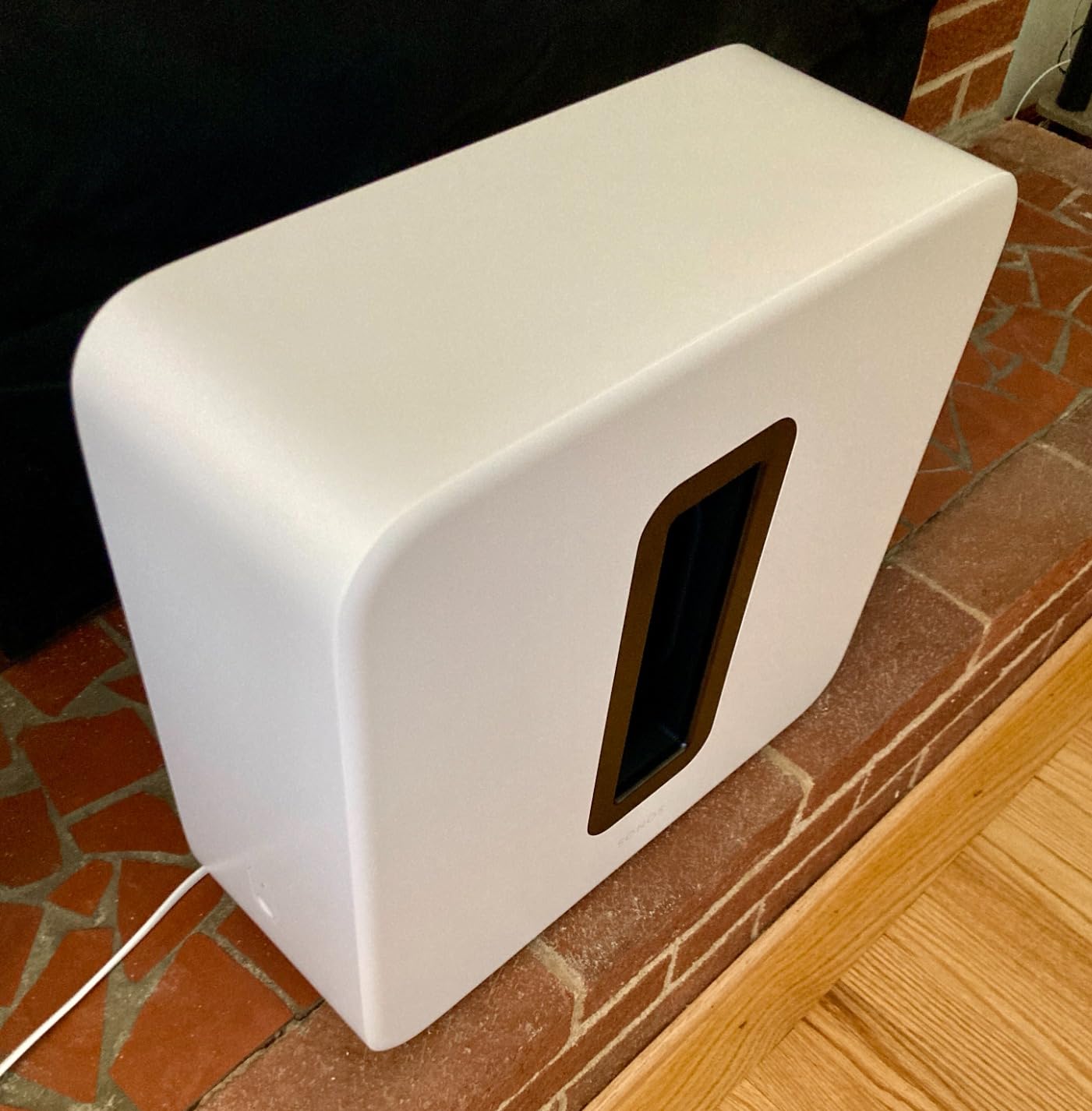 Sonos Sub 4 - Wireless Subwoofer - Black customer photo 1