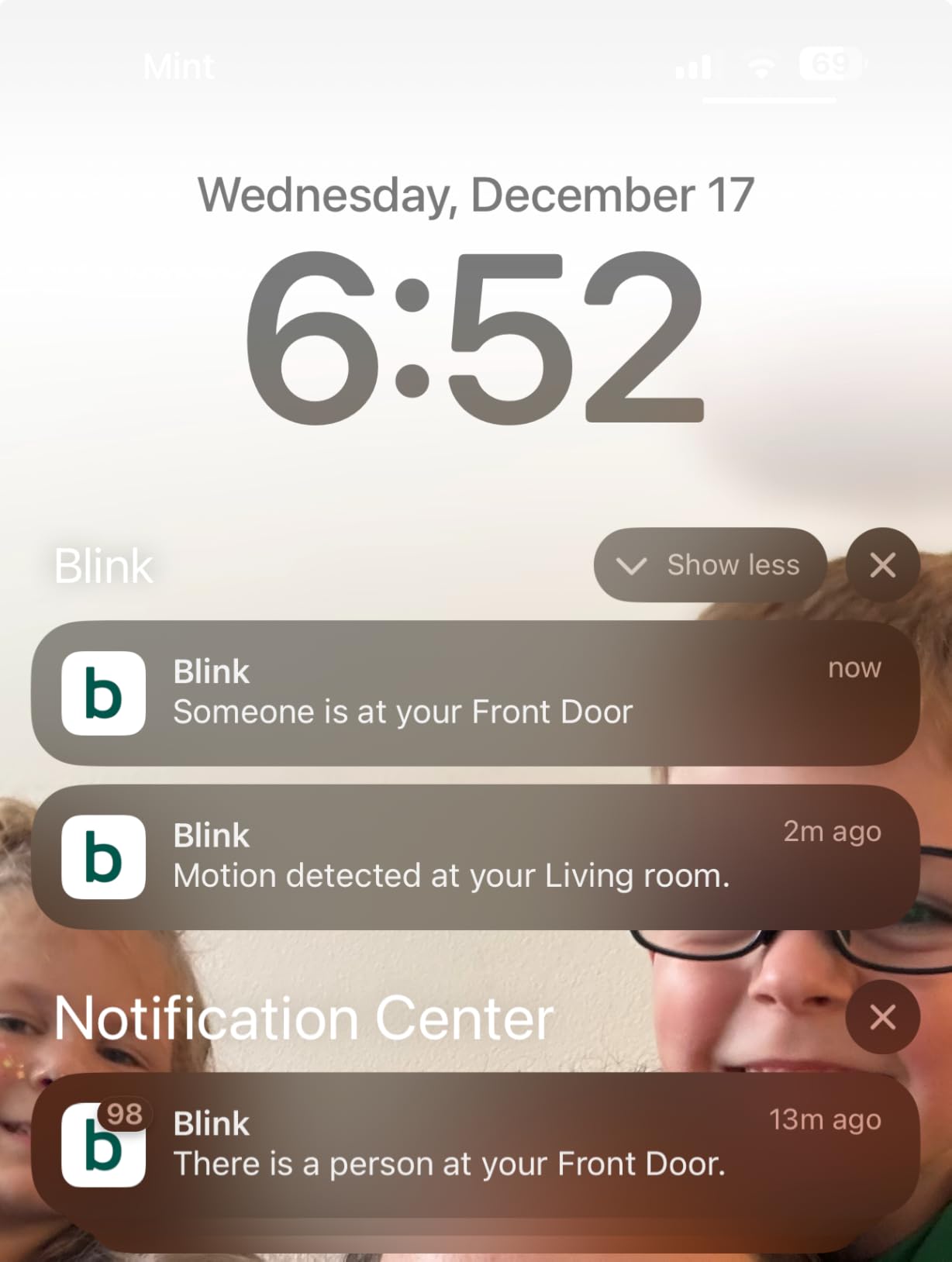 Blink Video Doorbell - Head-to-toe HD view, two-year battery life, and simple setup. Sync Module Core included - System (Black) customer photo 1