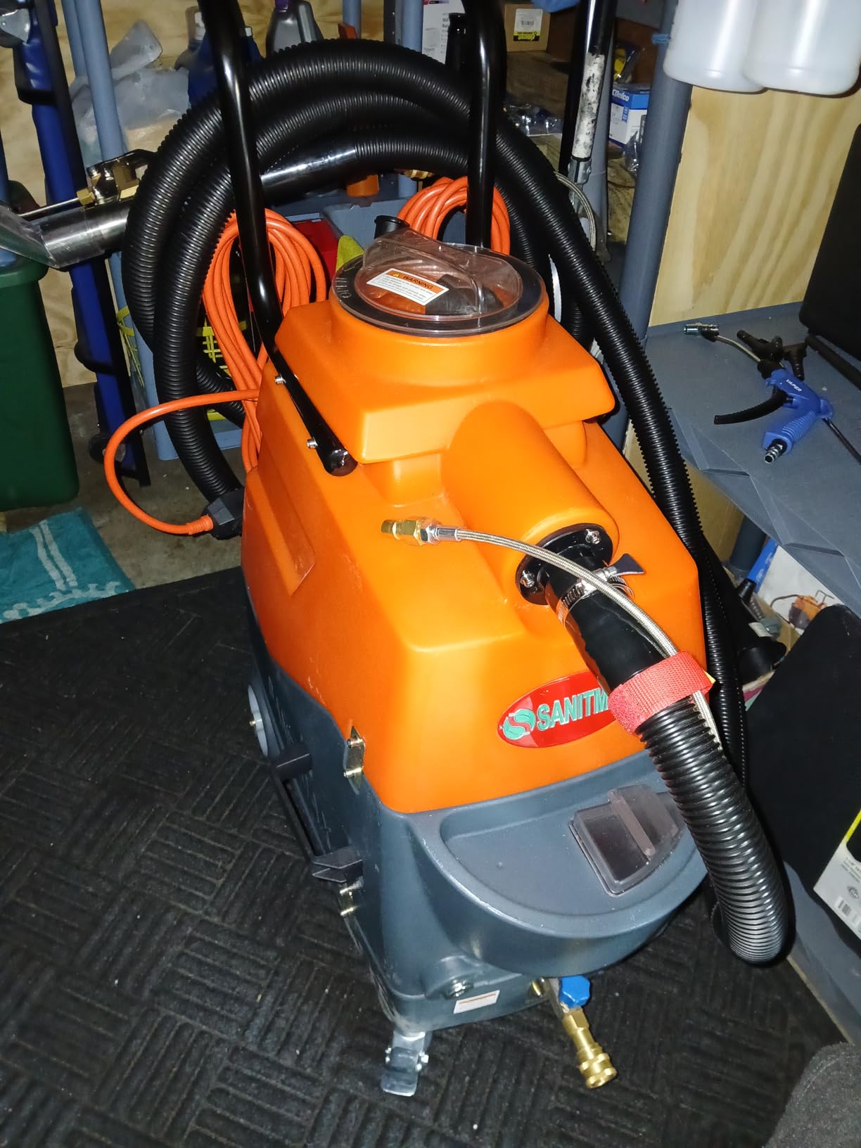 SM18H Heated Carpet Extractor, 160 PSI, 149°F customer photo 1