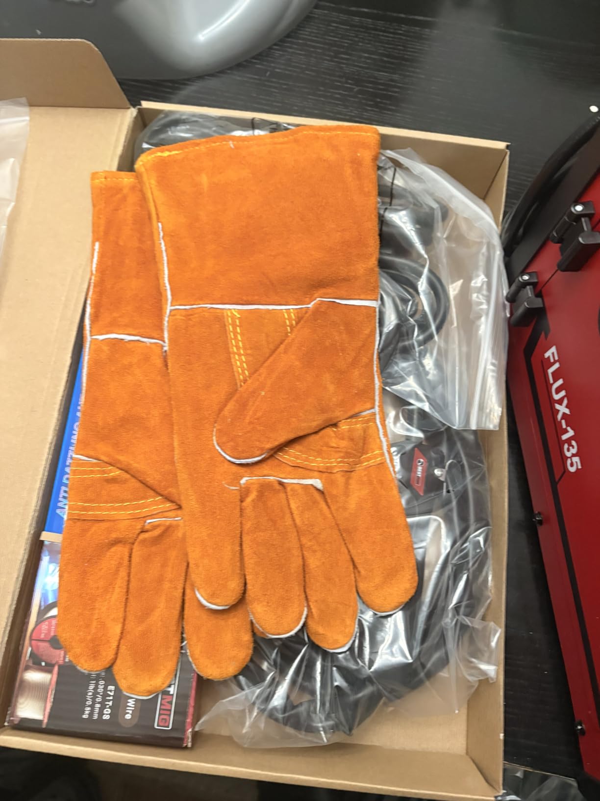 BESTMIG 135A MIG Welder - 3-in-1 Flux Core Welder, MIG/Lift TIG/Stick Welding Machine - Portable IGBT Inverter - 110V with Welding Helmets and Gloves (Red Black, MIG 135A Welder) customer photo 1