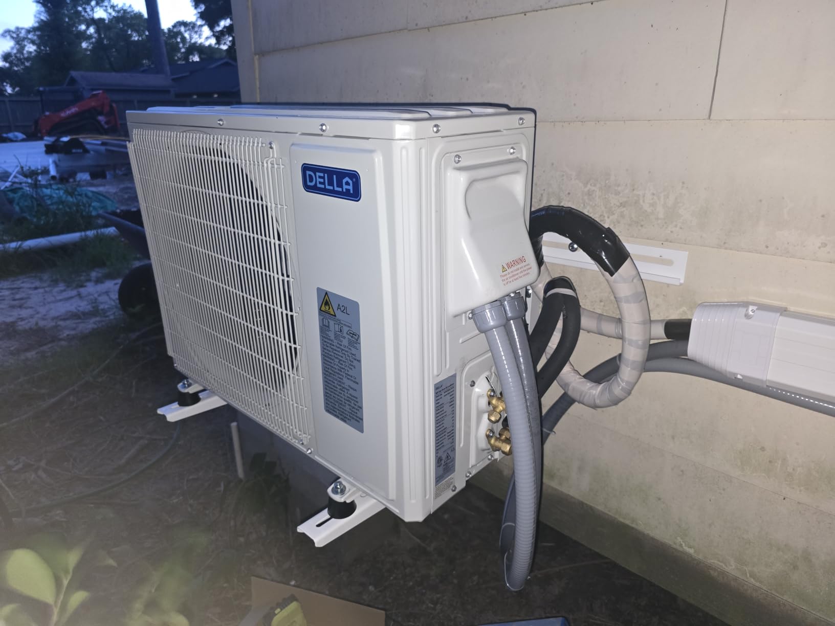 DELLA Motto Series 12000 BTU Mini Split AC, Cools up to 550 Sq.Ft, 19 SEER2 230V, Energy Efficient, Ductless Inverter System, 1 Ton Pre-Charged Heat Pump, Works with Alexa and WiFi, 16.4ft Kits customer photo 2