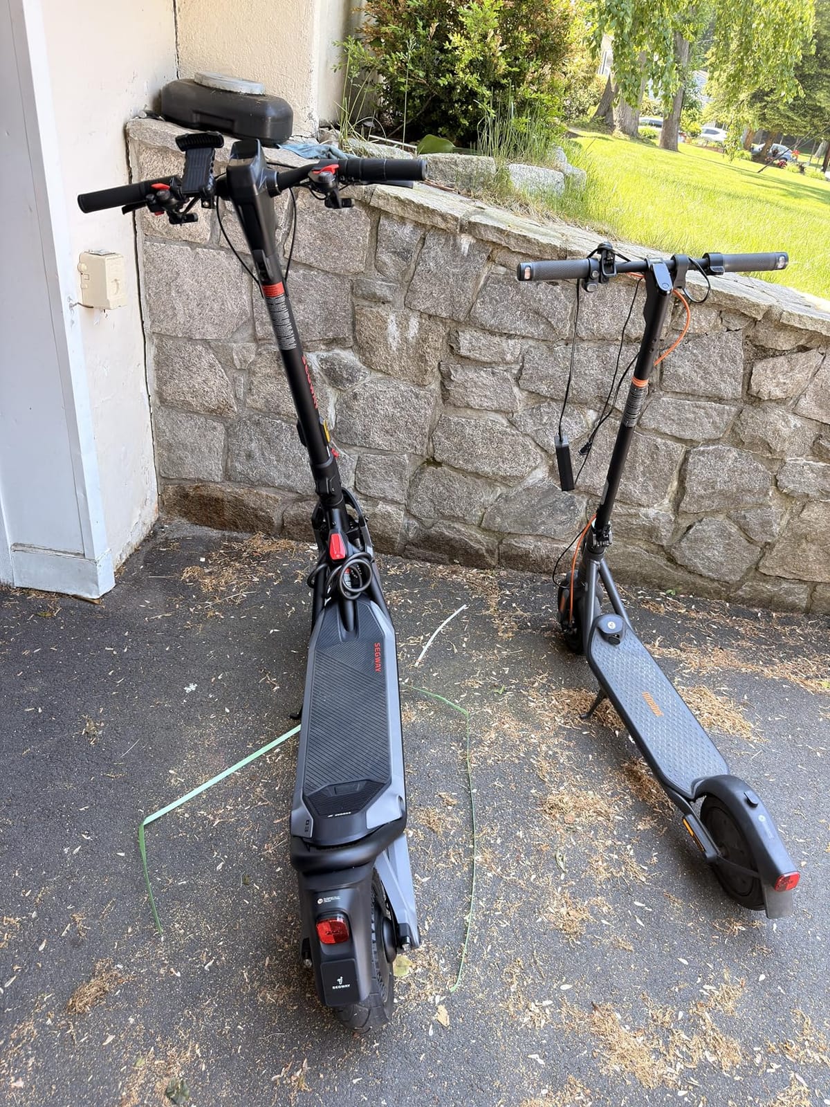 Segway SuperScooter GT3, 31 MPH w/ 45-Mile Long Range, 2400W Peak Motor, Dual Hydraulic Suspension, Self-Sealing Tires, Flash Charging Electric Scooter for Adults, UL 2272/2271 Certified, Gen3 customer photo 1