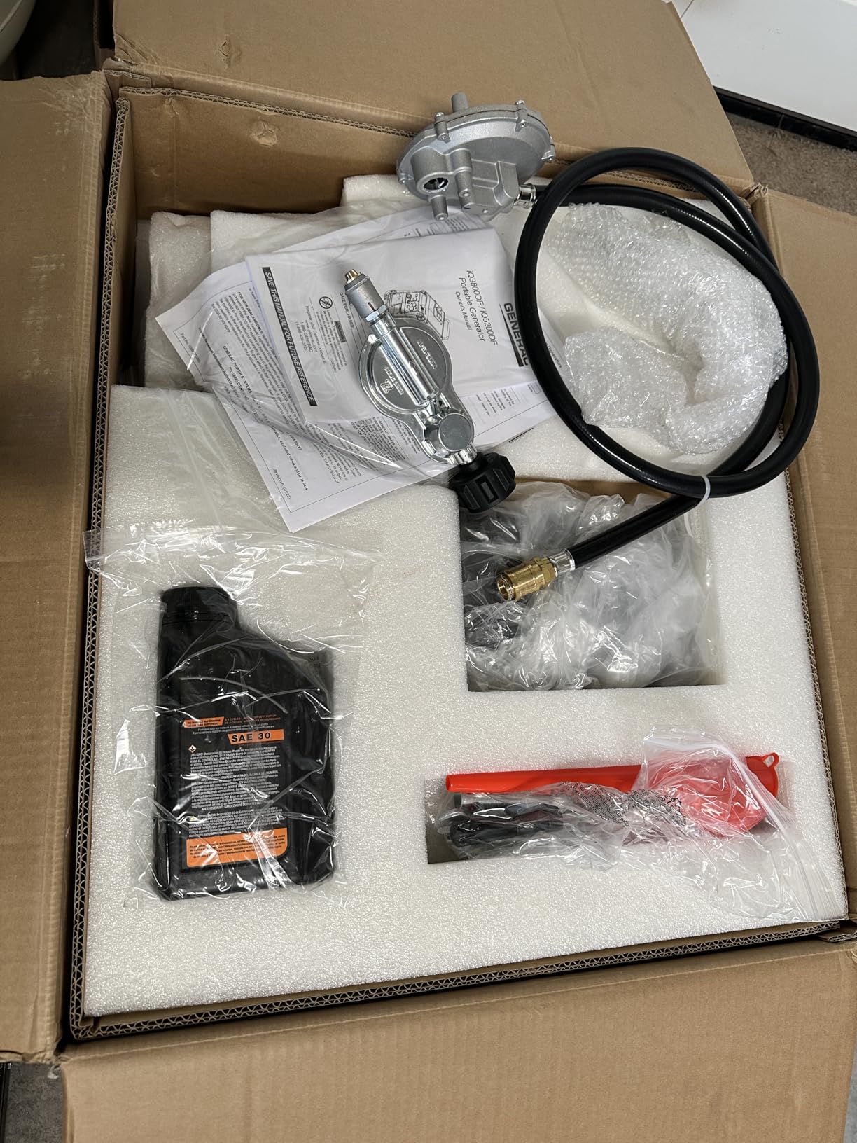 Generac 5,200 Watt Dual-Fuel Portable Inverter Generator, Outdoor Use customer photo 2