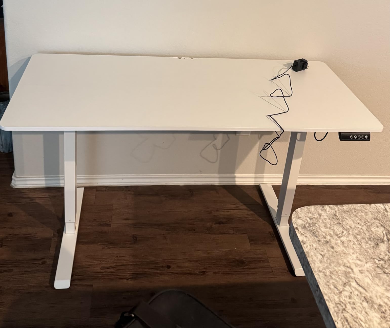 Veken 55 Inch Large Electric Standing Desk, Gaming Table, Black | Height Adjustable Sit Stand Up Computer Tables for Home Office, Study, Writing customer photo 1