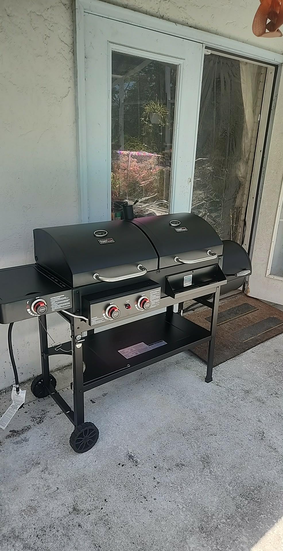 ZH3005Y 2-Burner Gas and Charcoal Grill Combo Black customer photo 1