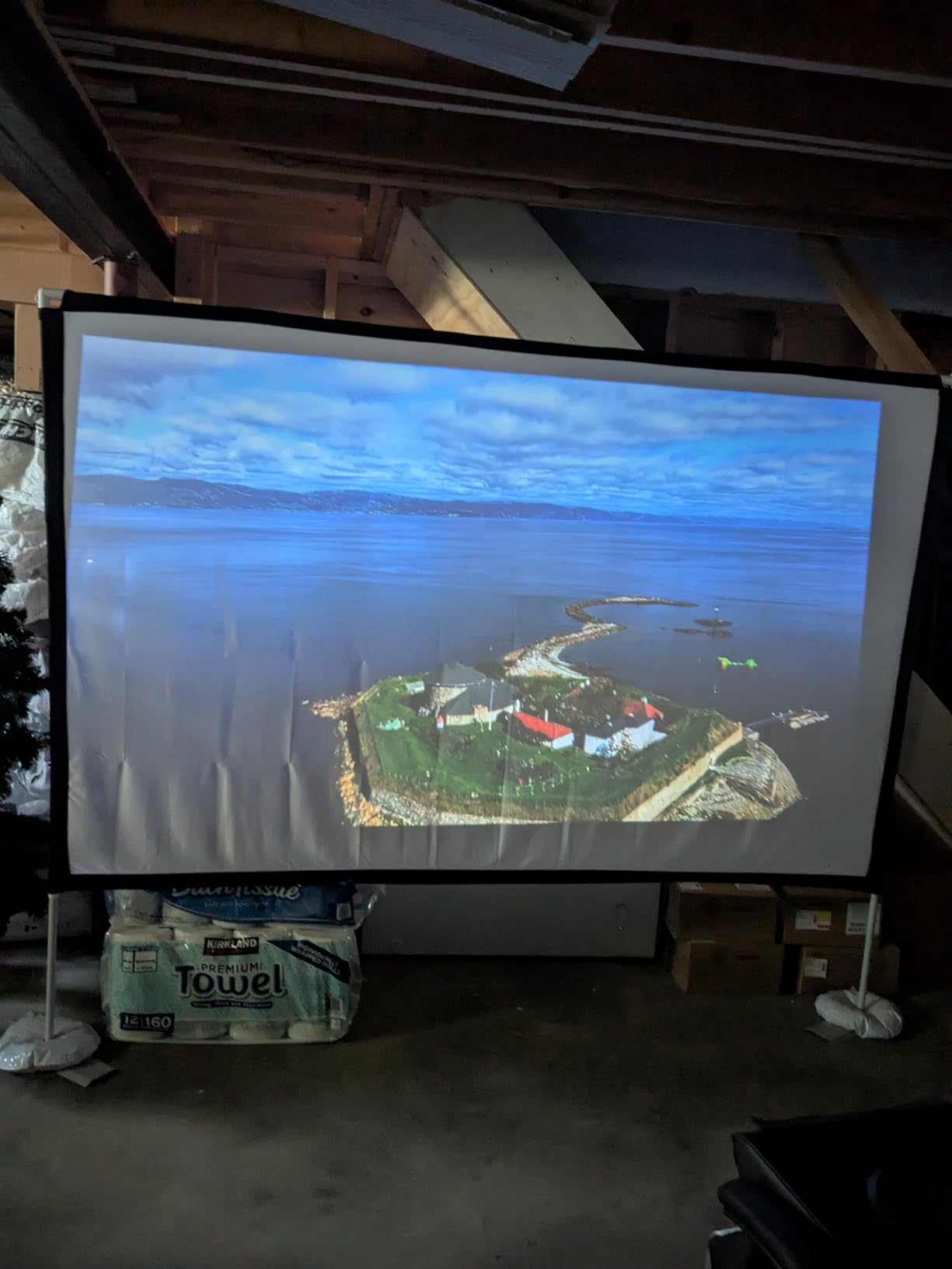 Outdoor Projector Screen with Stand 100 Inch: Portable Projection Screen 16:10 4K HD Outdoor Movie Screen with Carry Bag for Home Backyard Theater customer photo 1