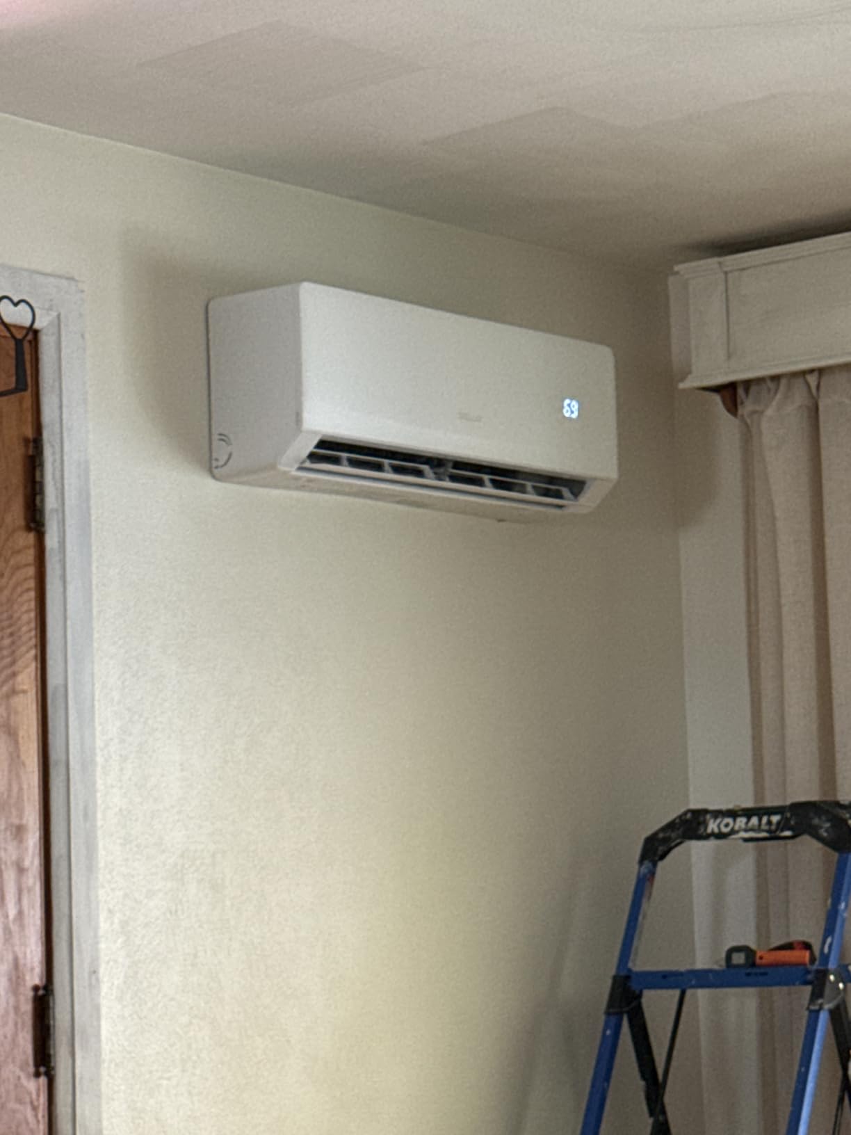 DELLA Serena 12000 BTU Mini Split AC & Heat Pump, Energy Star 22 SEER2 1 Ton Inverter 115V Ductless AC System for Rooms up to 550 Sq.Ft, WiFi & Voice Control, Pre-Charged, 16.4ft Install Kit customer photo 1