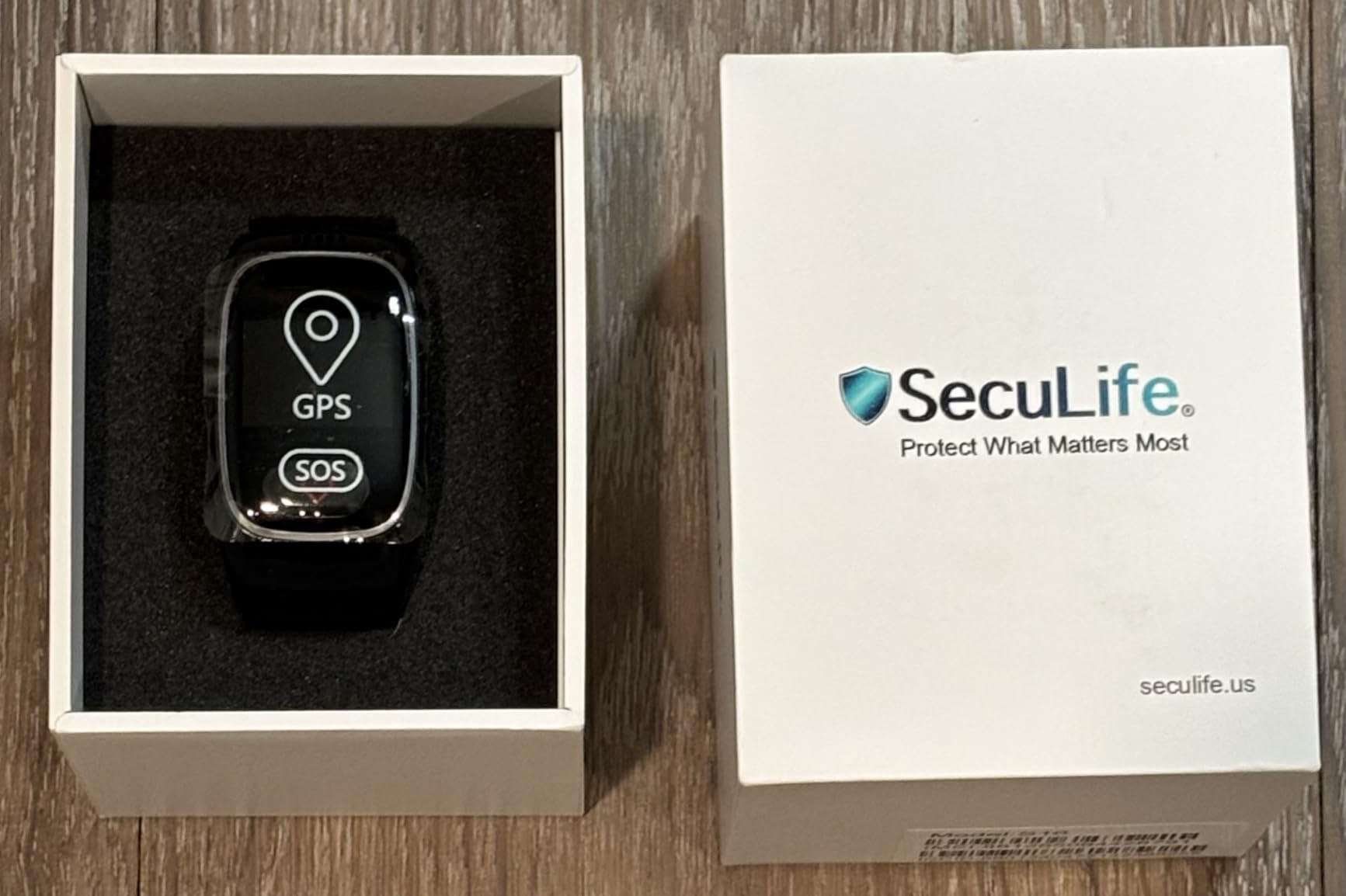 Seculife Medical Alert Smartband for Seniors - Alerts Go Direct to Family, No Call Center | Auto Fall Detection, GPS Tracking, Heart Rate Monitor, 2-Way Calling, SOS Button, Waterproof Wearable customer photo 2