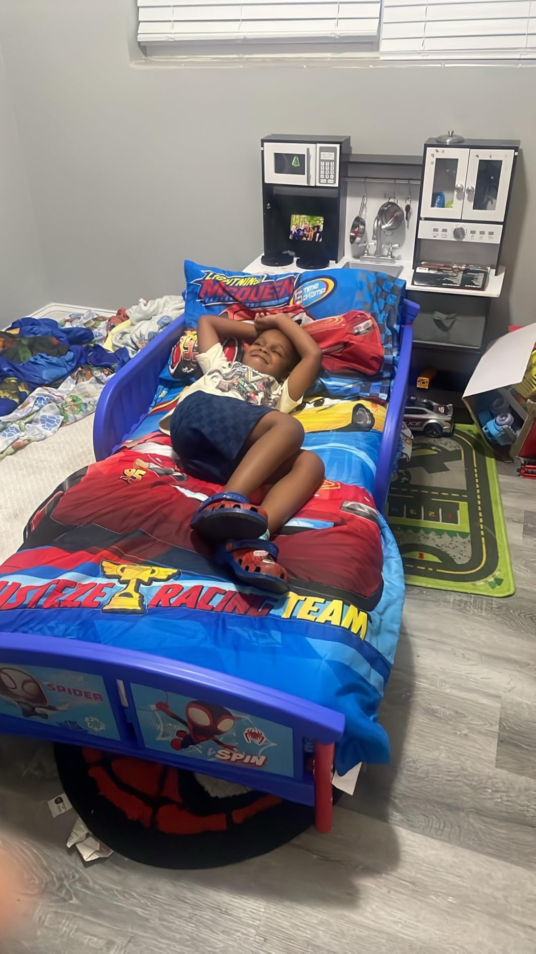 Delta Children Plastic Toddler Bed, Bluey customer photo 1