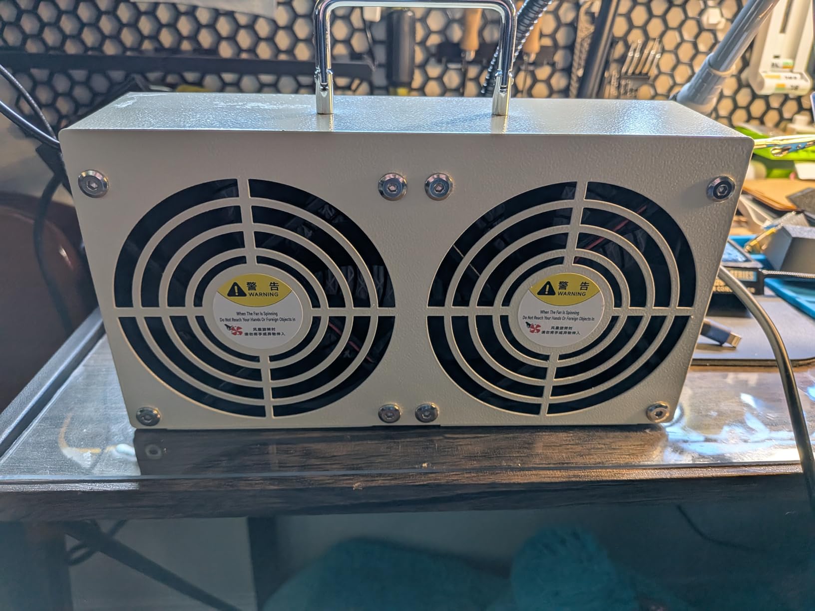 MN04 Soldering Fume Extractor with Dual Fan & H13 HEPA Filter, 3200 RPM Smoke Absorber for Welding, Jewelry, Electronics Repair, Low Noise, 110-240V Wide Voltage customer photo 1