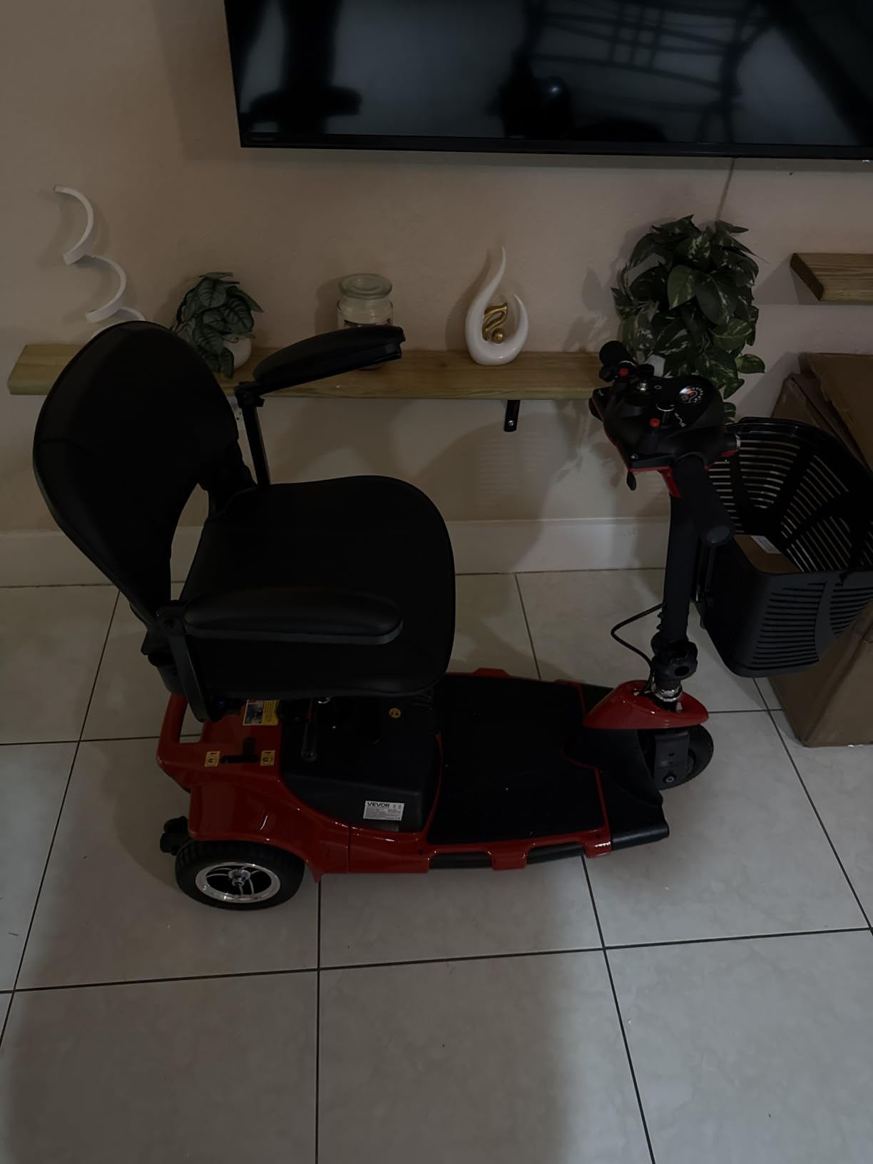 VEVOR 4-Wheel Enclosed Mobility Scooter for Seniors Adults, 660lbs Capacity, 3-Seater 2000W Electric Recreational Mobility Scooter 45 Miles Long Range, Remote Unlock, All-Terrain for Touring Shopping customer photo 1