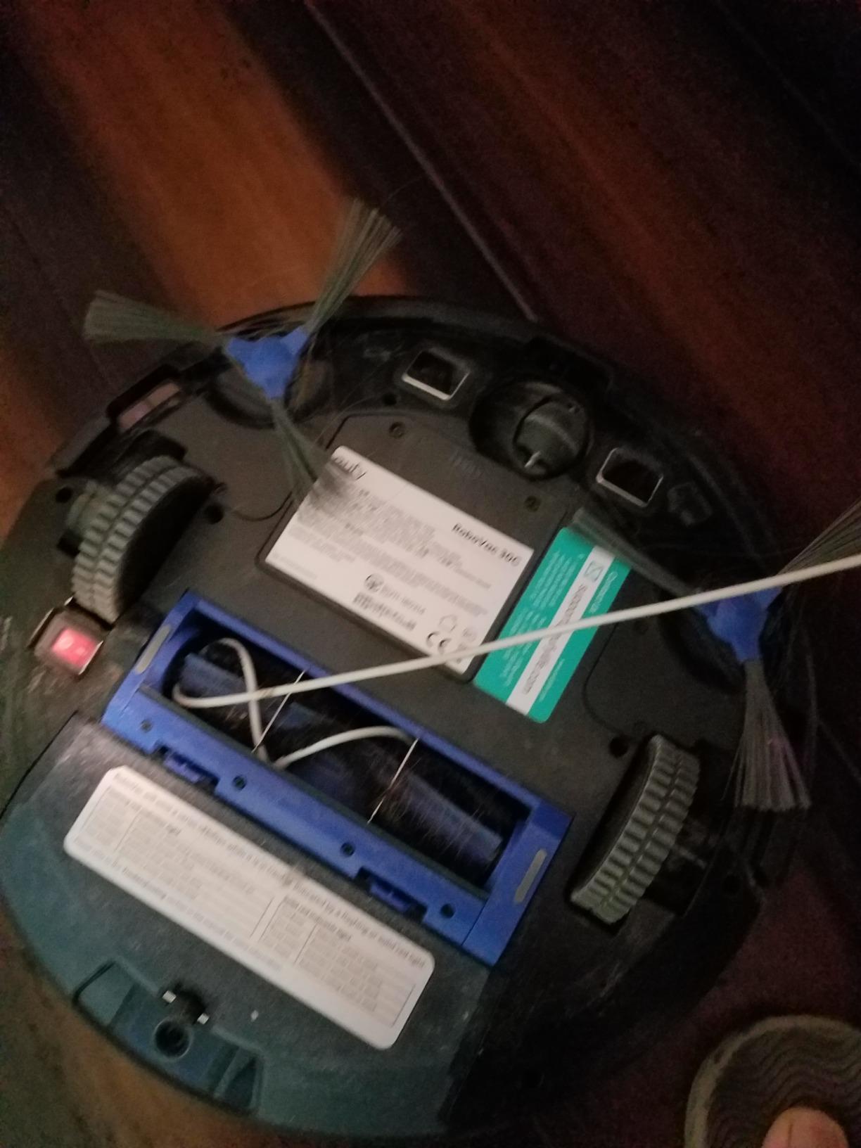 eufy C28 Robot Vacuum Cleaner and Mop Combo, 15,000 Pa, HydroJet Roller Mop customer photo 1