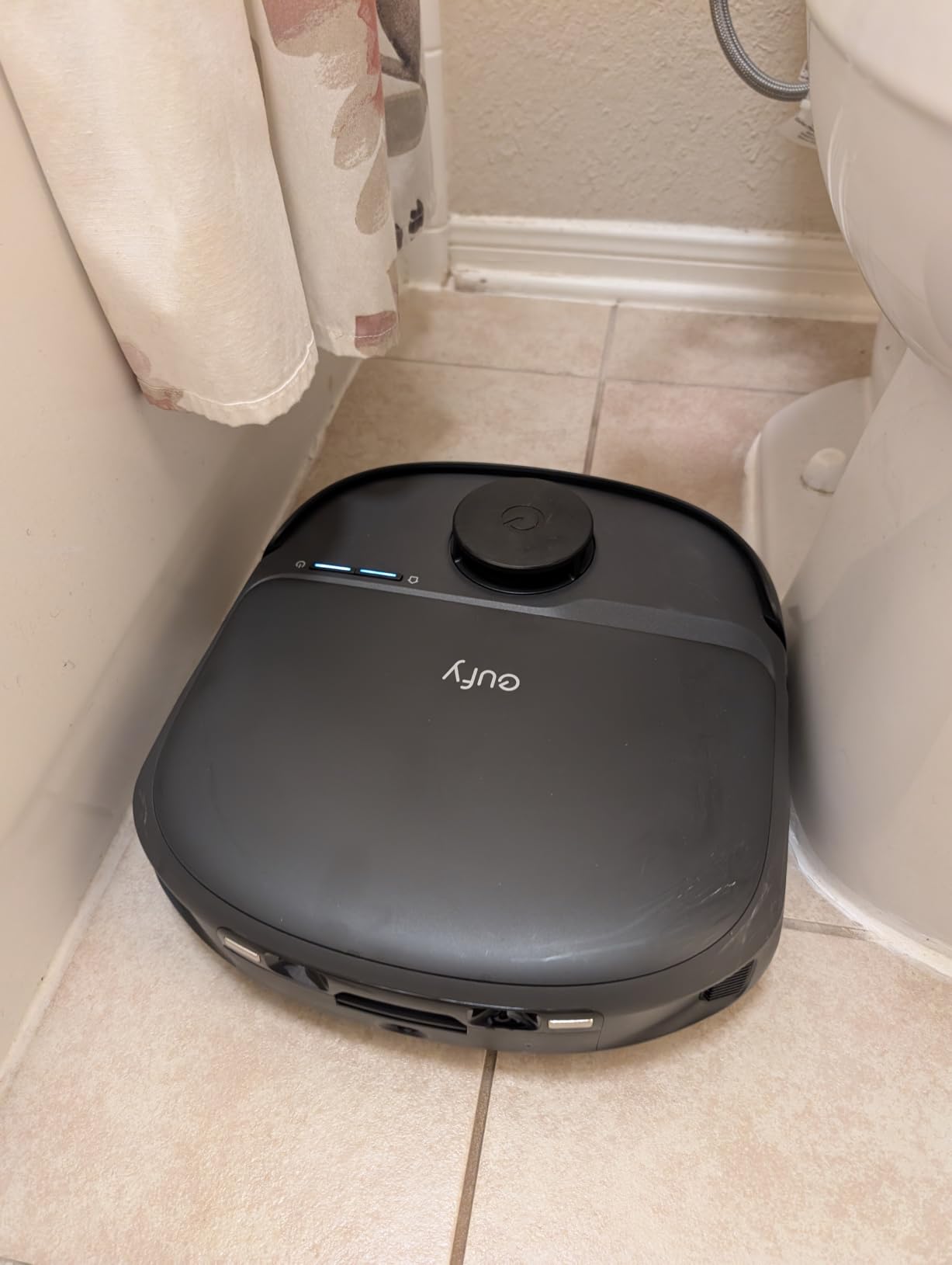eufy C28 Robot Vacuum Cleaner and Mop Combo, 15,000 Pa, HydroJet Roller Mop customer photo 2
