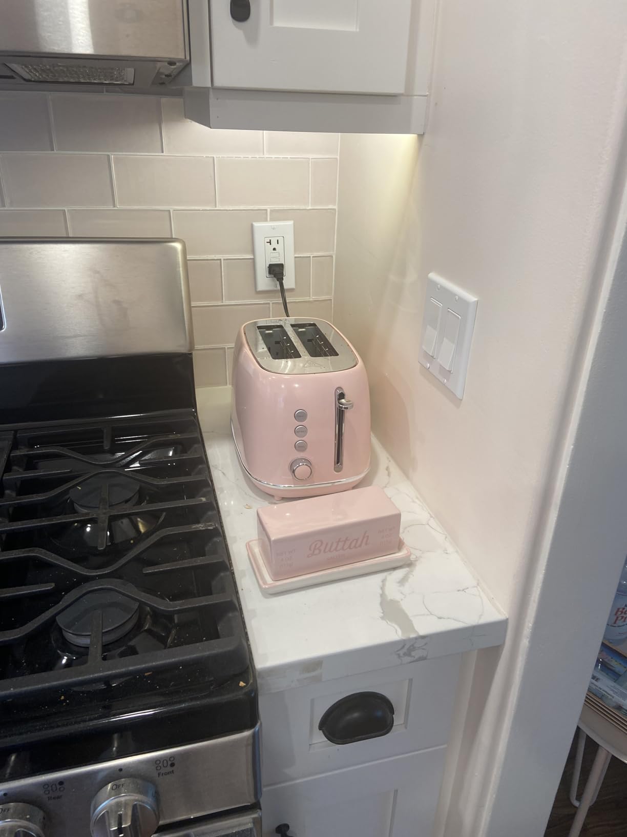 Keenstone Toaster 4 Slice, Retro Stainless Steel Wide Slot Toaster with Dual Independent Controls, 6 Browning Levels, Bagel, Defrost, Reheat & Cancel, Removable Crumb Tray, Black customer photo 1