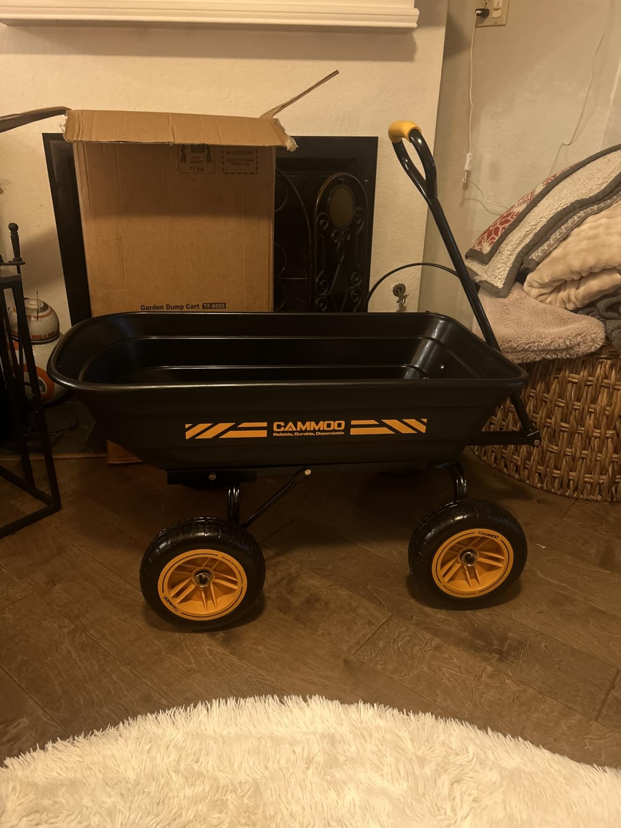 CAMMOO 10-in NO-Flat Tires 600lb Garden Dump Cart 4 Cu.Ft. Wheelbarrow | Garden Wagon Quick-Release Dumping Garden Cart Virgin Polypropylene - Not Recycled Material for Landscaping Gardening customer photo 1
