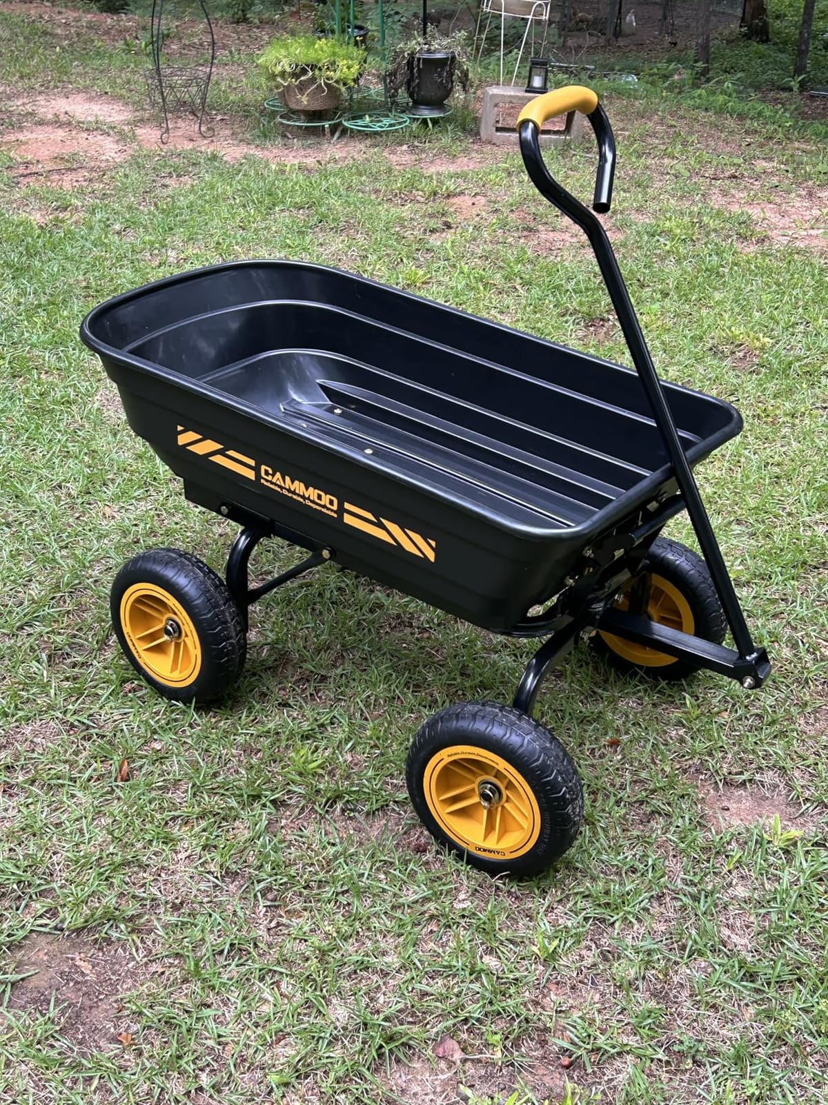 CAMMOO 10-in NO-Flat Tires 600lb Garden Dump Cart 4 Cu.Ft. Wheelbarrow | Garden Wagon Quick-Release Dumping Garden Cart Virgin Polypropylene - Not Recycled Material for Landscaping Gardening customer photo 2