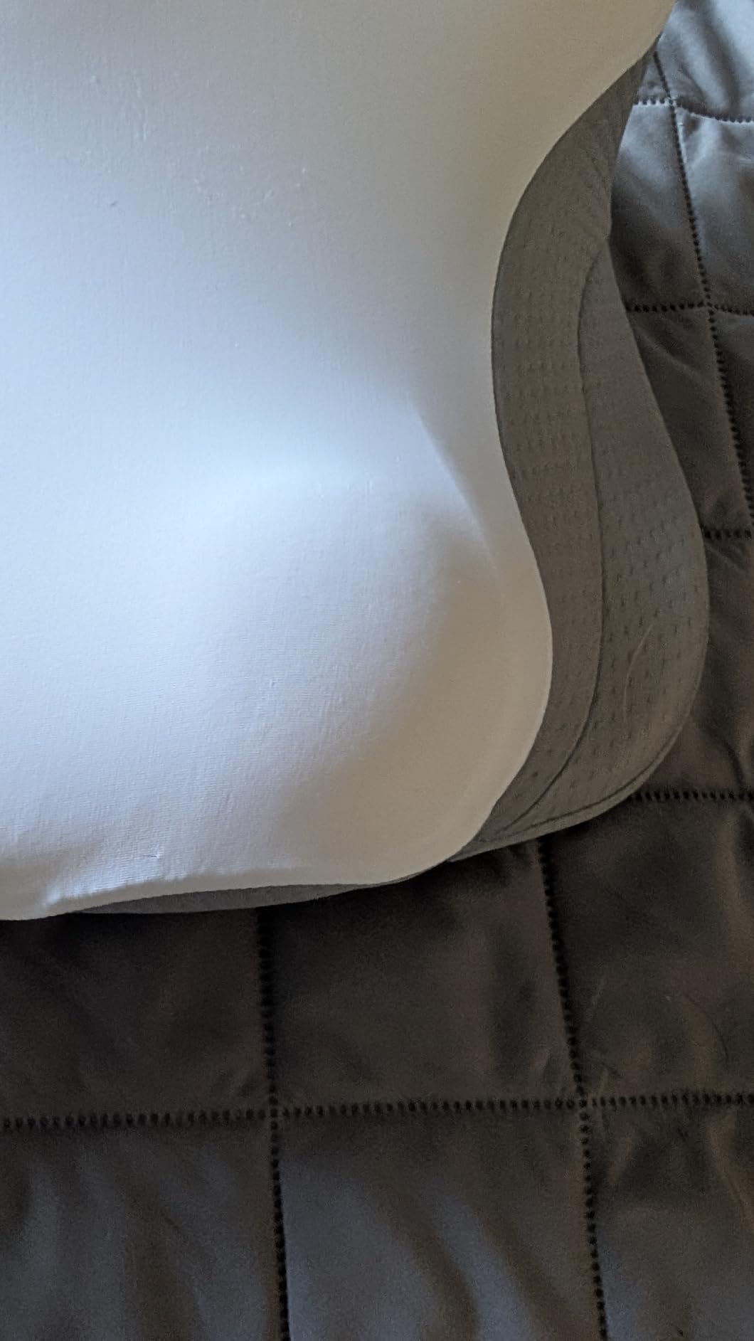 BDEUS Sleep Apnea Pillow, Cervical Neck Pillow for Pain Relief, Ergonomic Side Sleeper Pillow for Adults, Orthopedic Contour Memory Foam Pillow for Neck Support, Anti Snore, Cooling, White customer photo 2