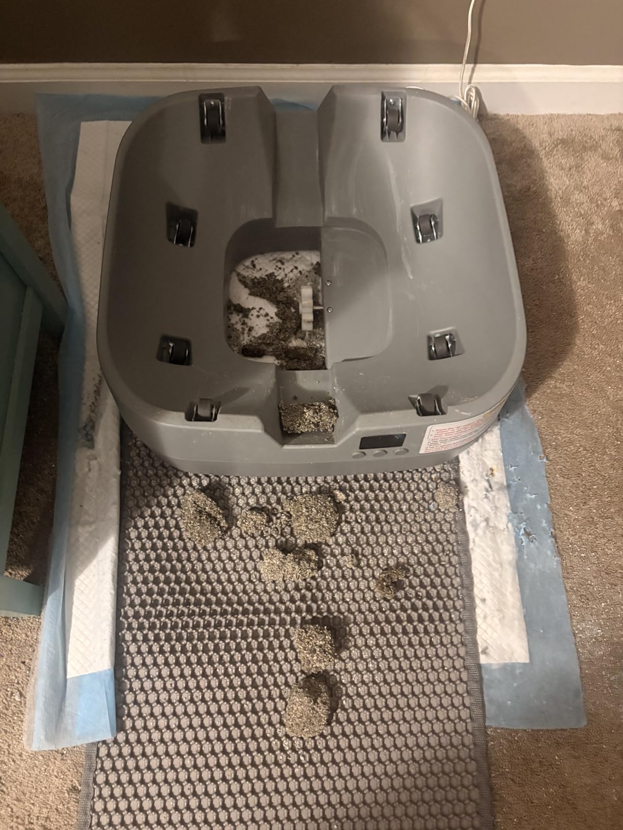 UPFAS Automatic Cat Litter Box Self Cleaning - APP Control - Weight Monitoring - Ultra-Quiet, Medium Cats and Kittens Litter Box, Safe Anti-Pinch [Assembly Required] - Grey customer photo 1